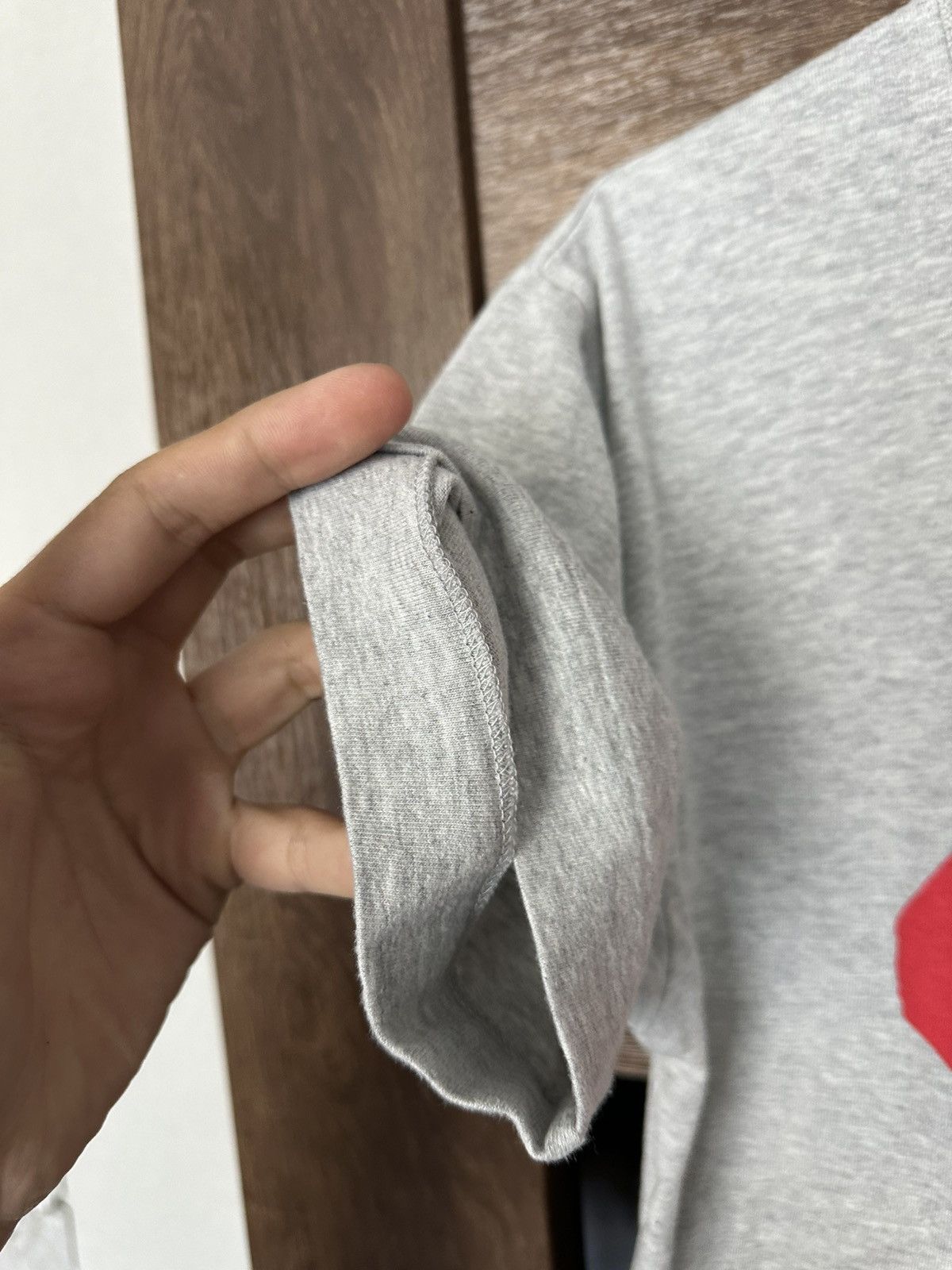 Comme des Garcons PLAY Comme Des Garcons PLAY CDG Heart Logo T-Shirt Size US S / EU 44-46 / 1 - 9 Thumbnail