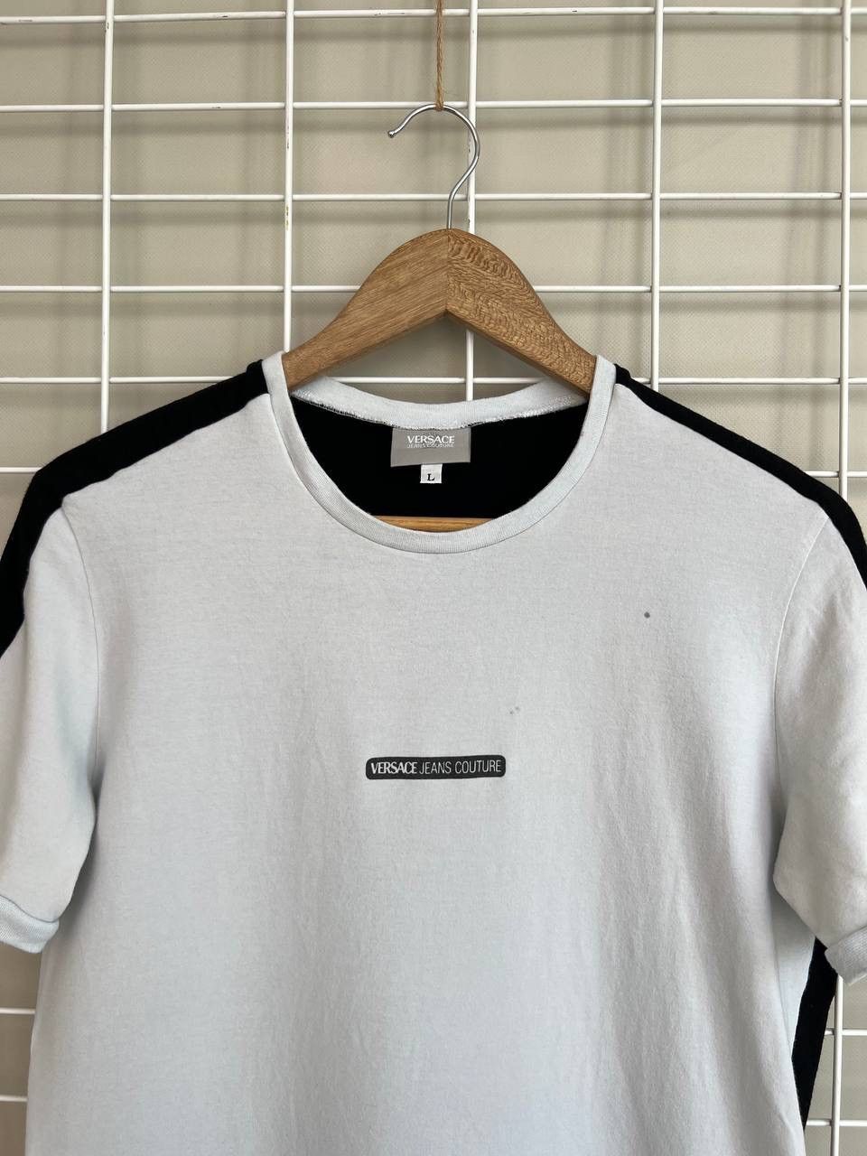 Versace Jeans Couture Versace Jeans Couture Vintage Cotton T-Shirt Mens Size S/M Size US S / EU 44-46 / 1 - 2 Thumbnail