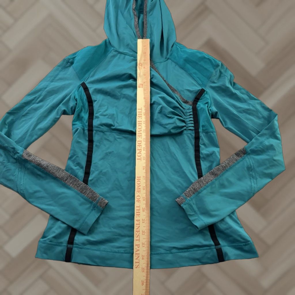 Lululemon Lululemon Pullover Hooded Jacket Green Gray Women 10 Cross Front Athletic Performance Activewear Shirt Size L / US 10 / IT 46 - 1 Thumbnail