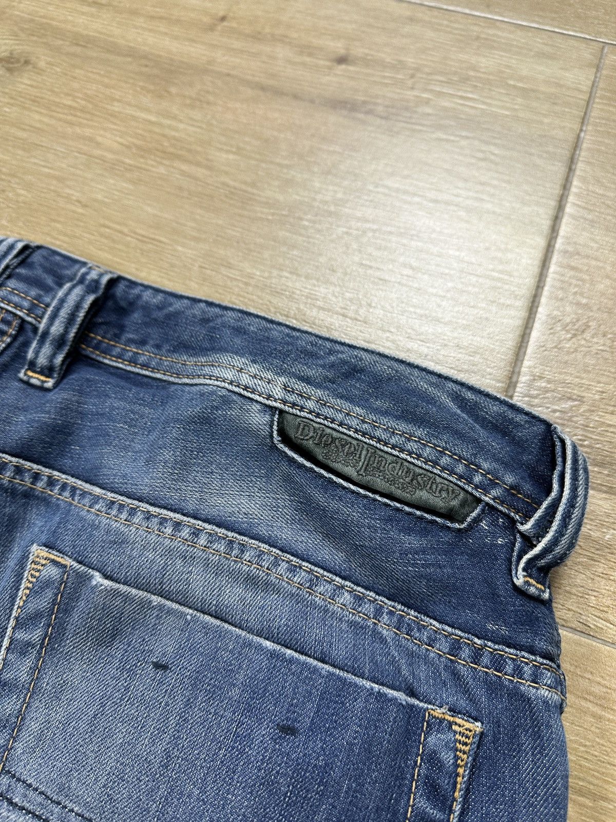 Diesel × Vintage Vintage Y2K Diesel Safado Distressed Denim Jeans Pants Size US 34 / EU 50 - 21 Thumbnail