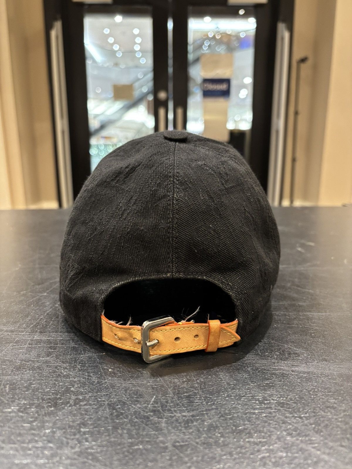 Louis Vuitton Louis Vuitton Essential Monogram Hat - Black Size ONE SIZE - 4 Thumbnail
