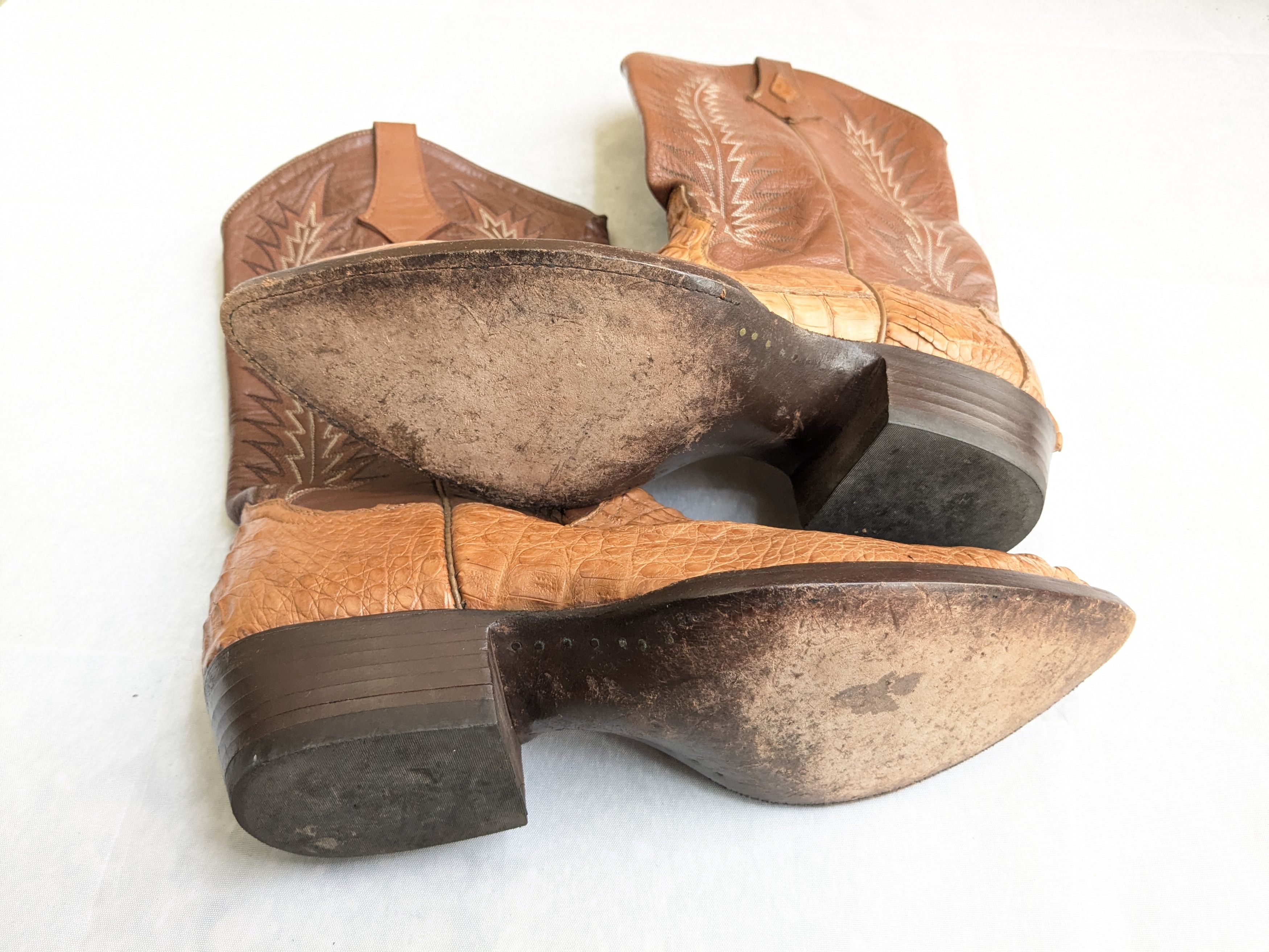 Genuine Leather Vintage Cowboy Boots Crocodile Brown 9.5 EE Wide USA Size US 9.5 / EU 42-43 - 14 Thumbnail