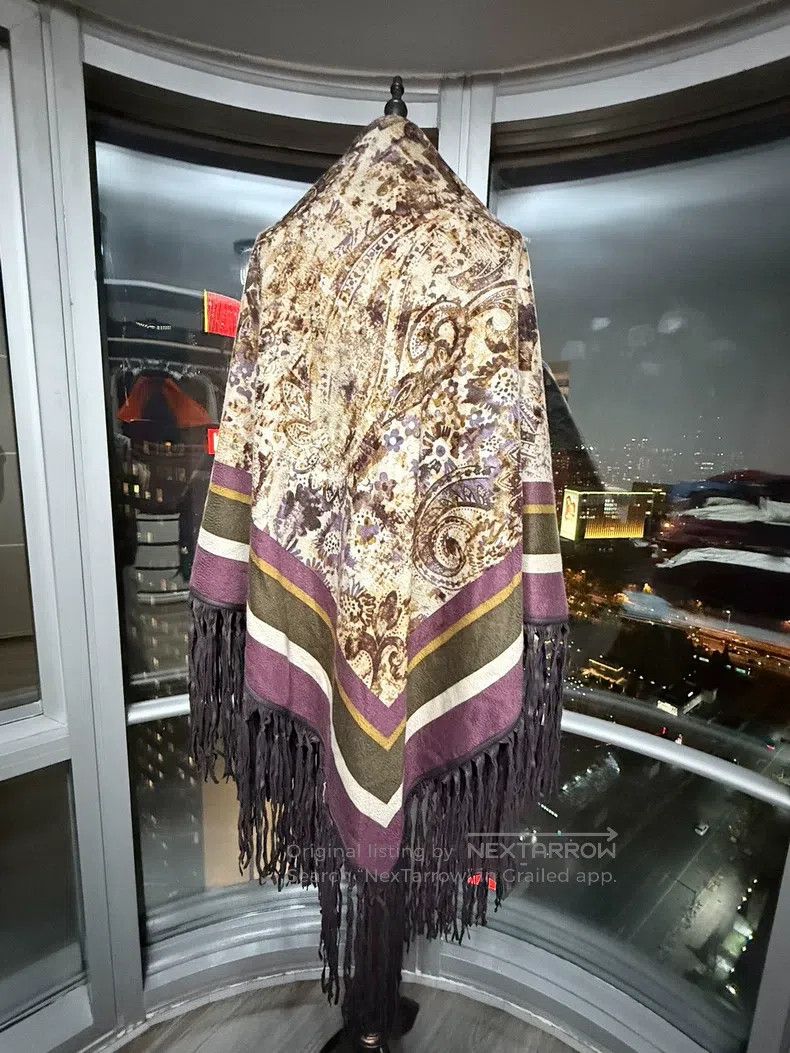 Loro Piana Loro Piana 100% cashmere, beige with purple-red stripes, b Size ONE SIZE - 8 Thumbnail
