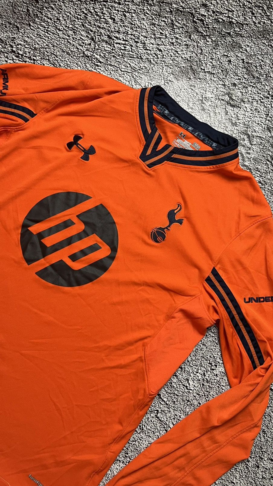 Under Armour 2013-2014 Tottenham Hotspur under armour goalkeeper jersey Size US L / EU 52-54 / 3 - 2 Thumbnail