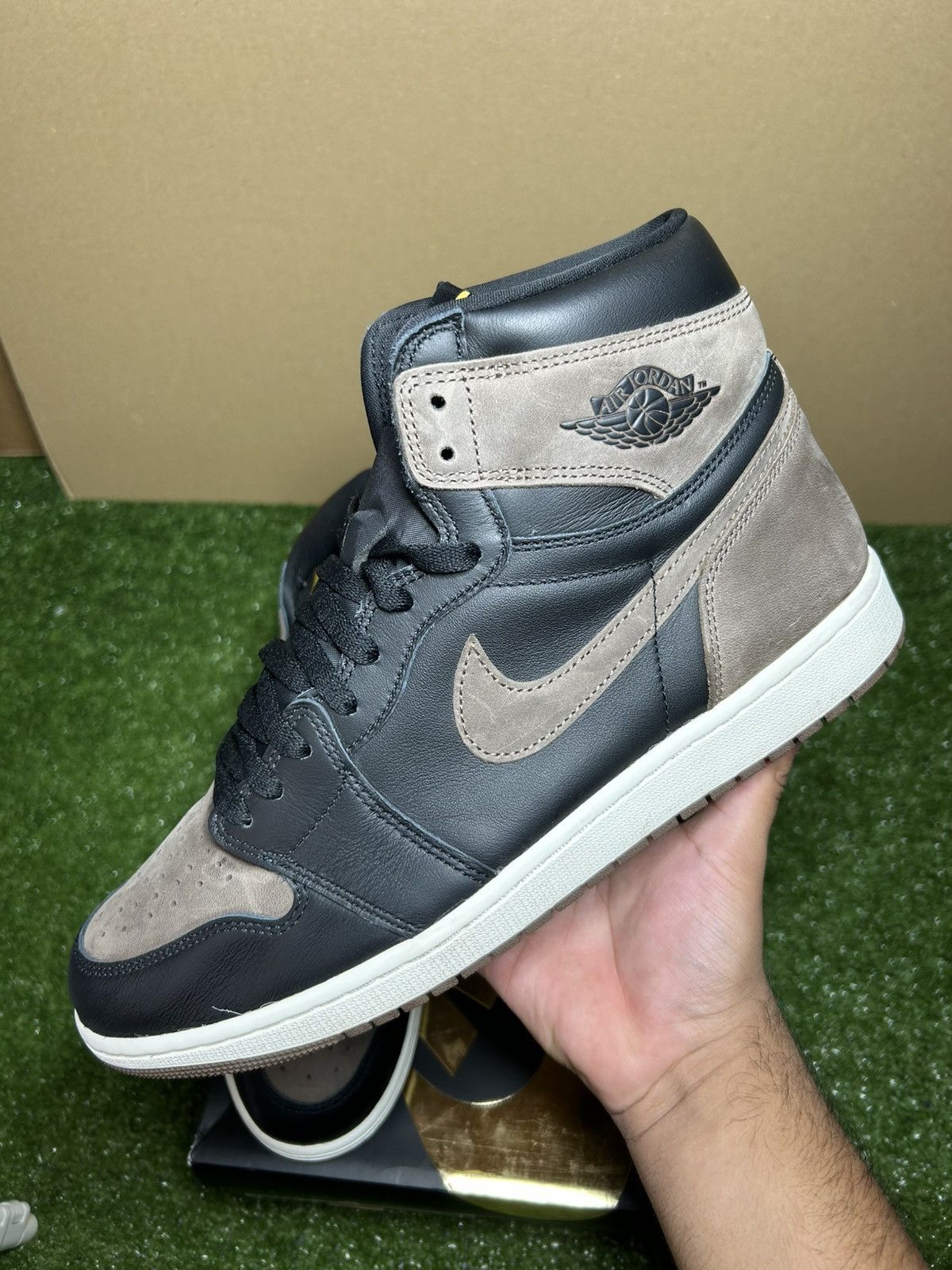 Jordan Brand Jordan 1 palomino Size US 13 / EU 46 - 2 Thumbnail