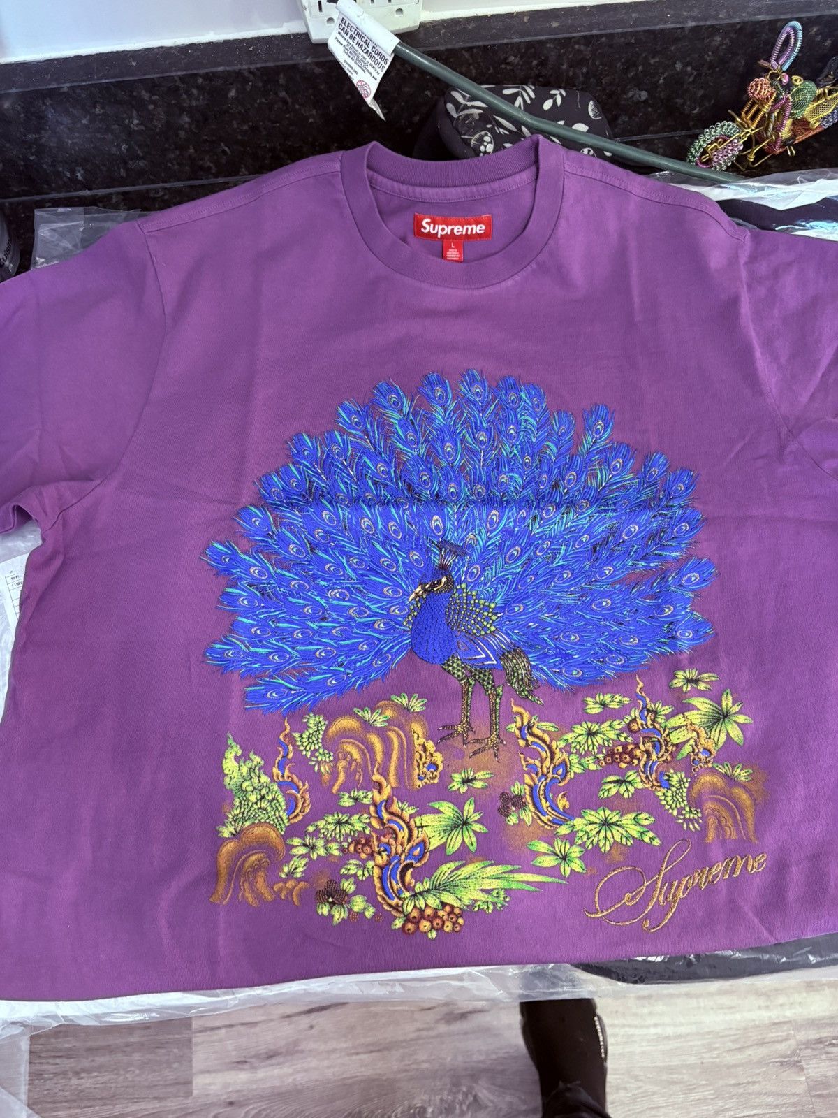 Supreme Supreme Peacock Short-Sleeve Top 'Purple' Size US L / EU 52-54 / 3 - 1 Thumbnail