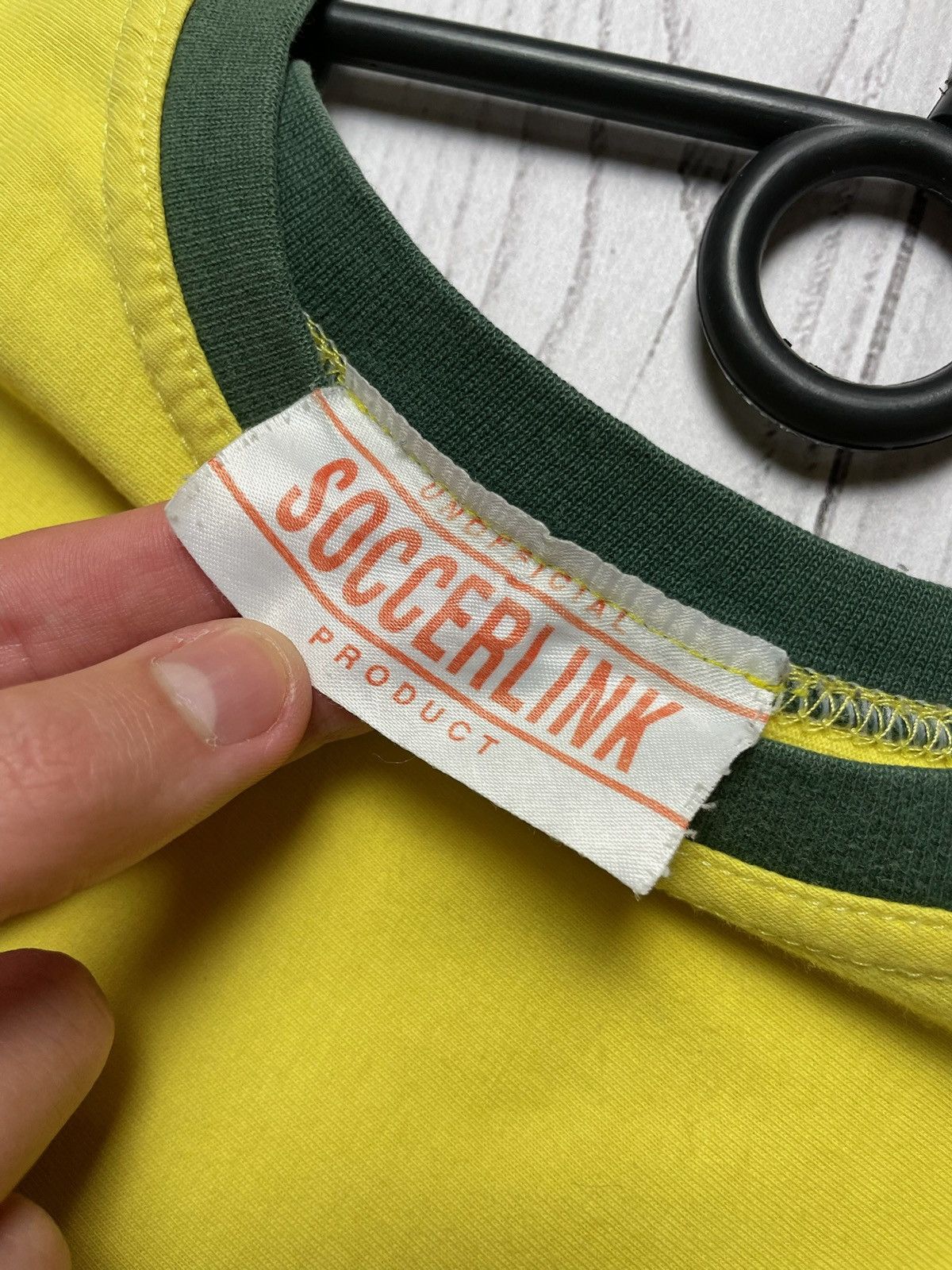 Vintage Vintage Soccer tee Brazil big logo yellow Brasil size L logo Size US L / EU 52-54 / 3 - 4 Thumbnail