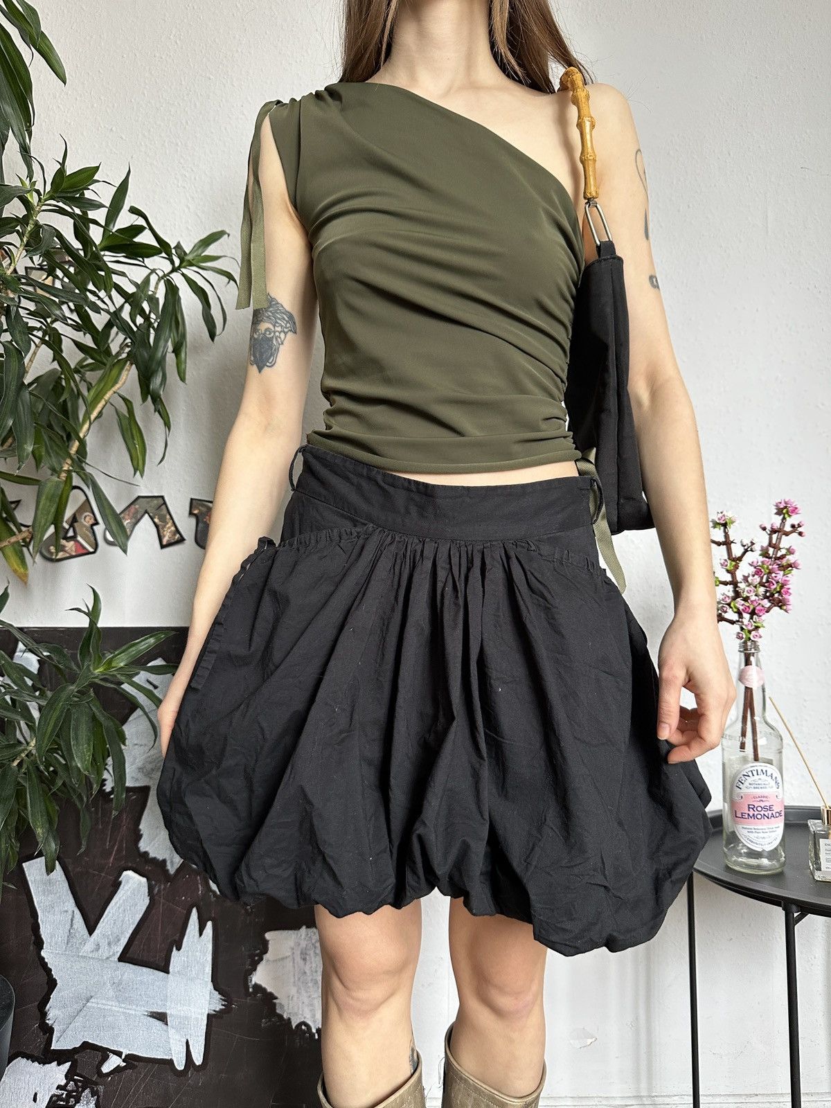 Japanese Brand Cute Trending Mini Black Bubble Skirt 00s Size 28" / US 6 / IT 42 - 8 Thumbnail