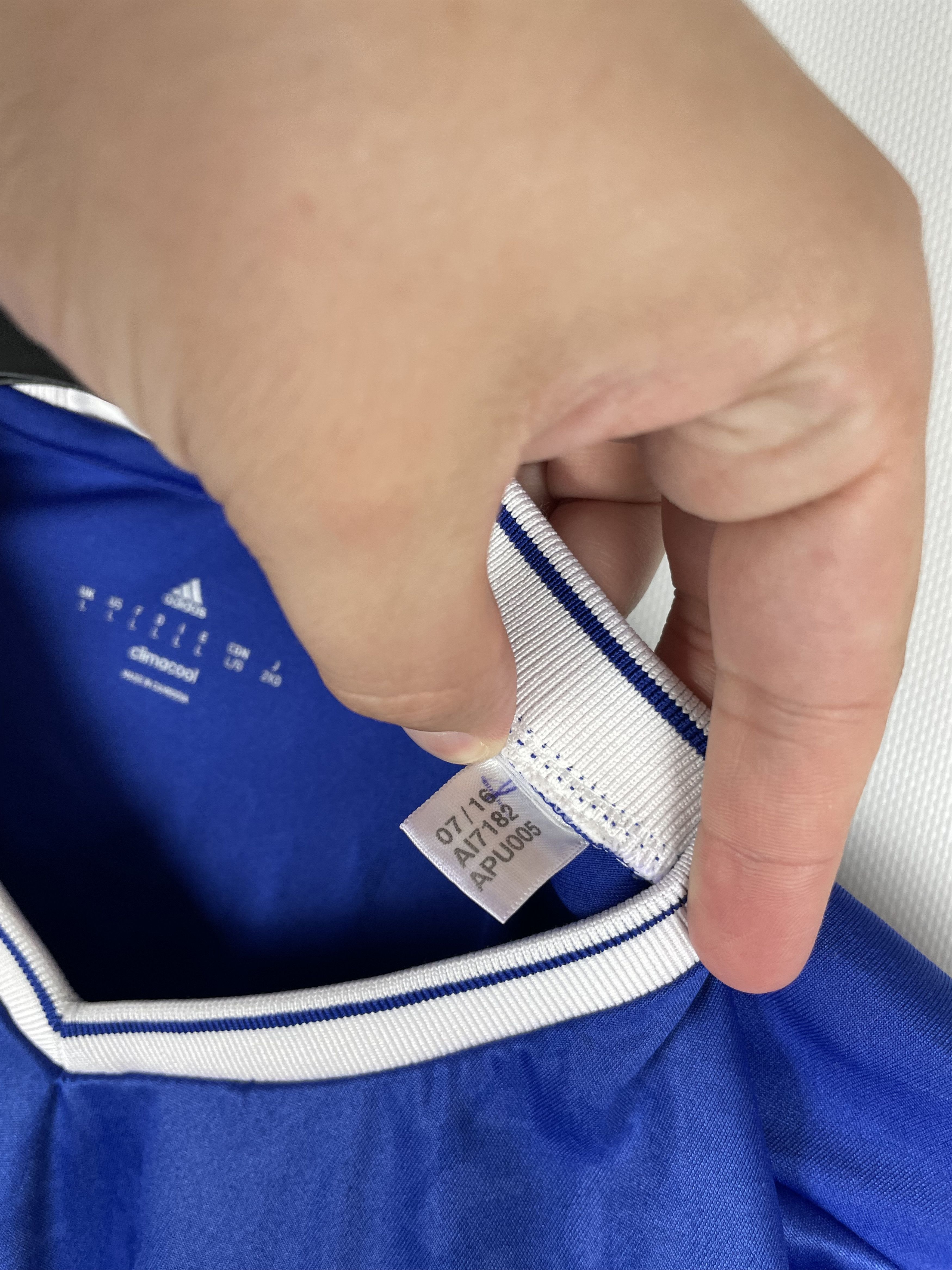 Adidas Chelsea Adidas soccer jersey Size US L / EU 52-54 / 3 - 6 Thumbnail
