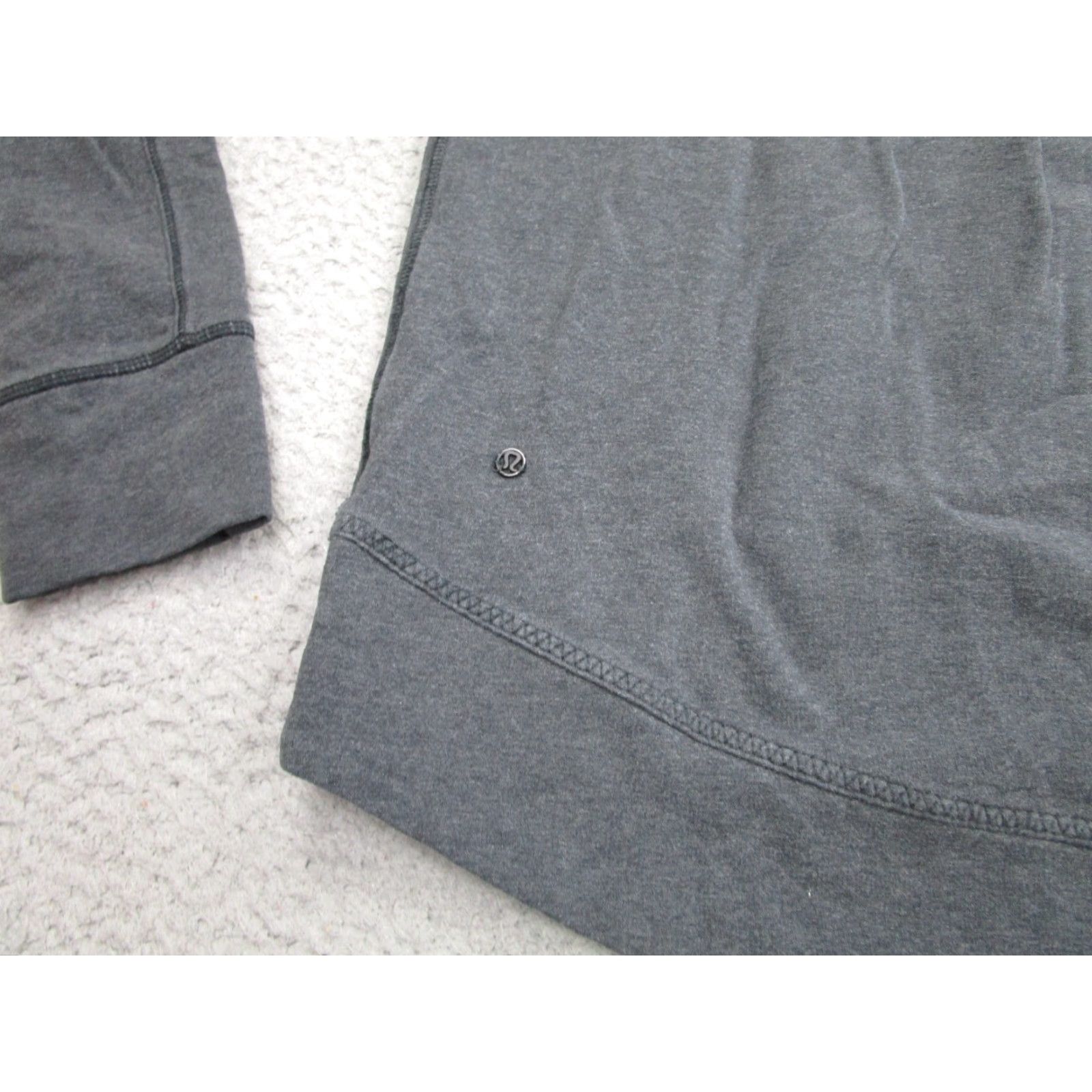 Lululemon Lululemon Sweatshirt Womens 6 Gray Crewneck Pullover Thumbholes Quiet Luxury Sweatshirt Shirt Womens Pullover 6 Gray Ladies Gym & Training Size M / US 6-8 / IT 42-44 - 6 Thumbnail