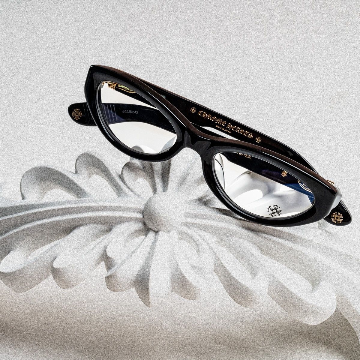 Chrome Hearts CHROME HEARTS BLASTER BLACK/18KGP GLASSES Size ONE SIZE - 6 Thumbnail