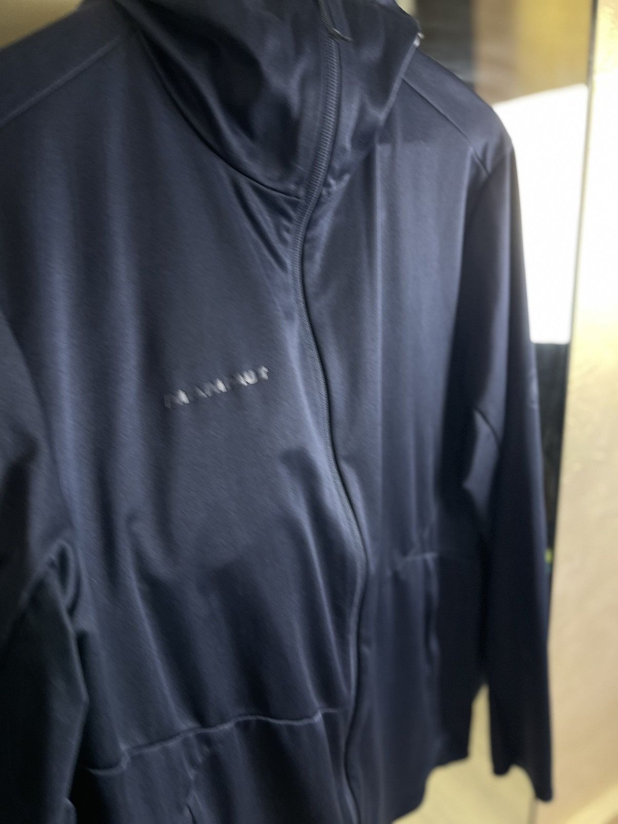 Mammut Mammut Ultimate V SO Hooded Gore Infinium Softshell Size US M / EU 48-50 / 2 - 6 Thumbnail