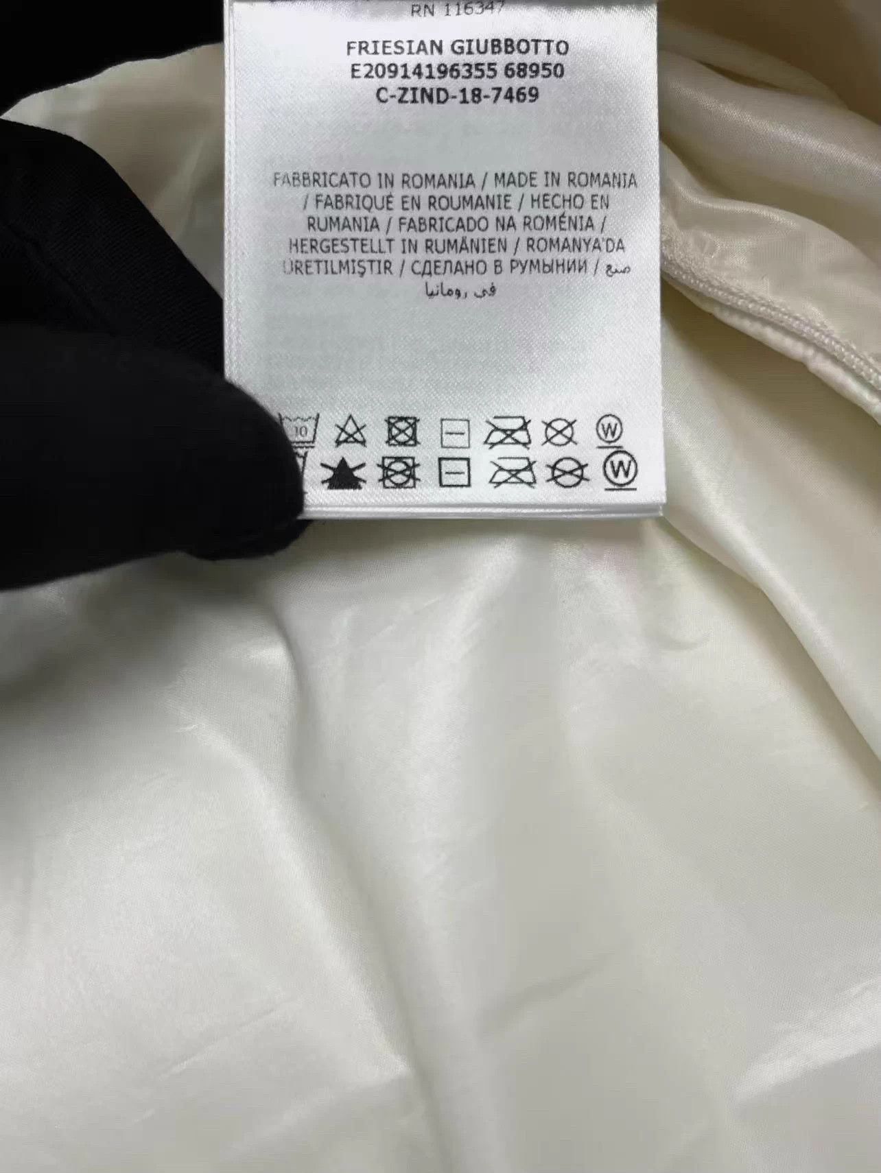 Moncler Moncler x Friesian White Logo Oversized Zip-Front Down Size XXL / US 16-18 / IT 52-54 - 7 Thumbnail