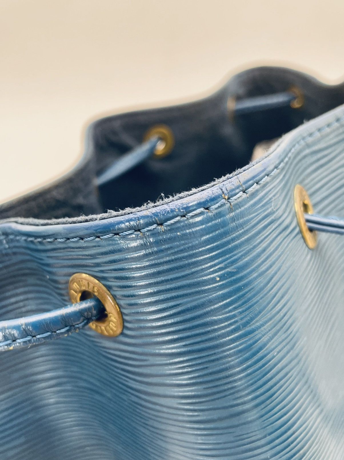 Louis Vuitton Louis Vuitton epi noe Shoulder bag blue Leather Size ONE SIZE - 3 Thumbnail