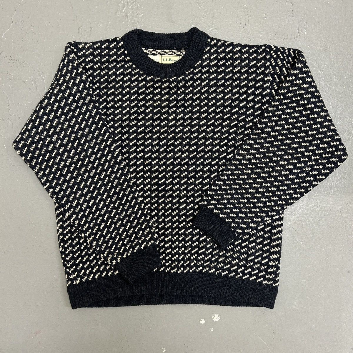 L.L. Bean Vintage L.L. Bean Wool Sweater – Made in Norway (Men’s M) Size US M / EU 48-50 / 2 - 2 Thumbnail