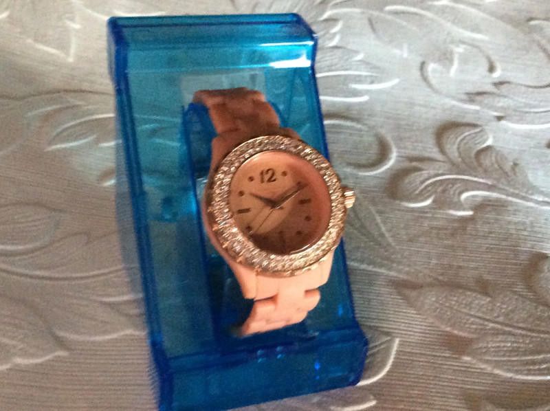 Designer Identity beach soft ladies watch Size ONE SIZE - 8 Thumbnail