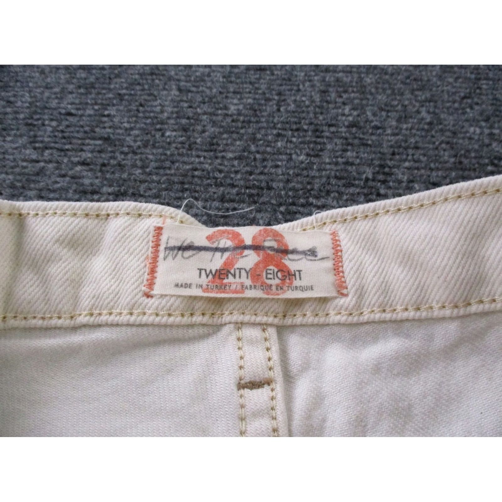 Free People Free People Jeans Womens 28 White Denim Flared Hippie Slimming Casual Regular Cotton Denim 33 Inseam Girls? Size 28" / US 6 / IT 42 - 7 Thumbnail