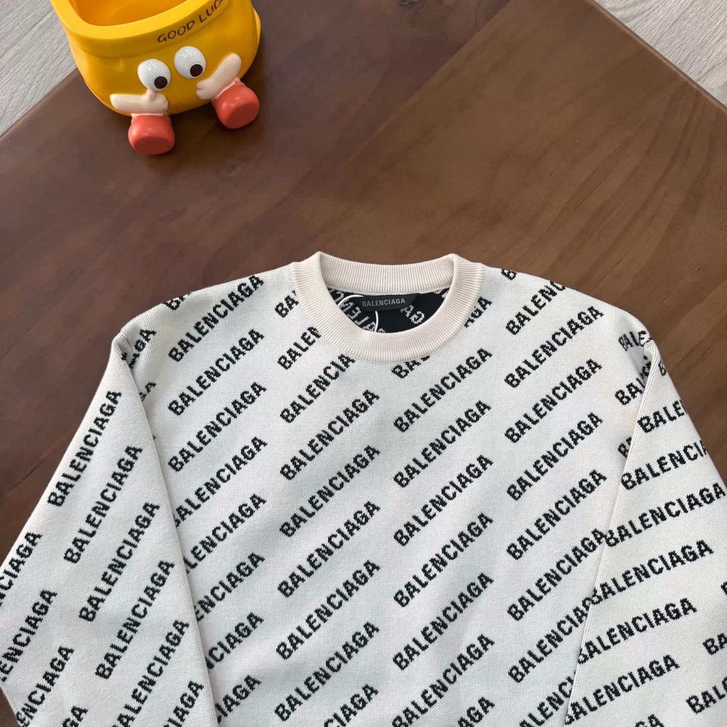 Balenciaga Balenciaga All-Over Graffiti Print Knit Sweater XS Size XS / US 0-2 / IT 36-38 - 5 Thumbnail
