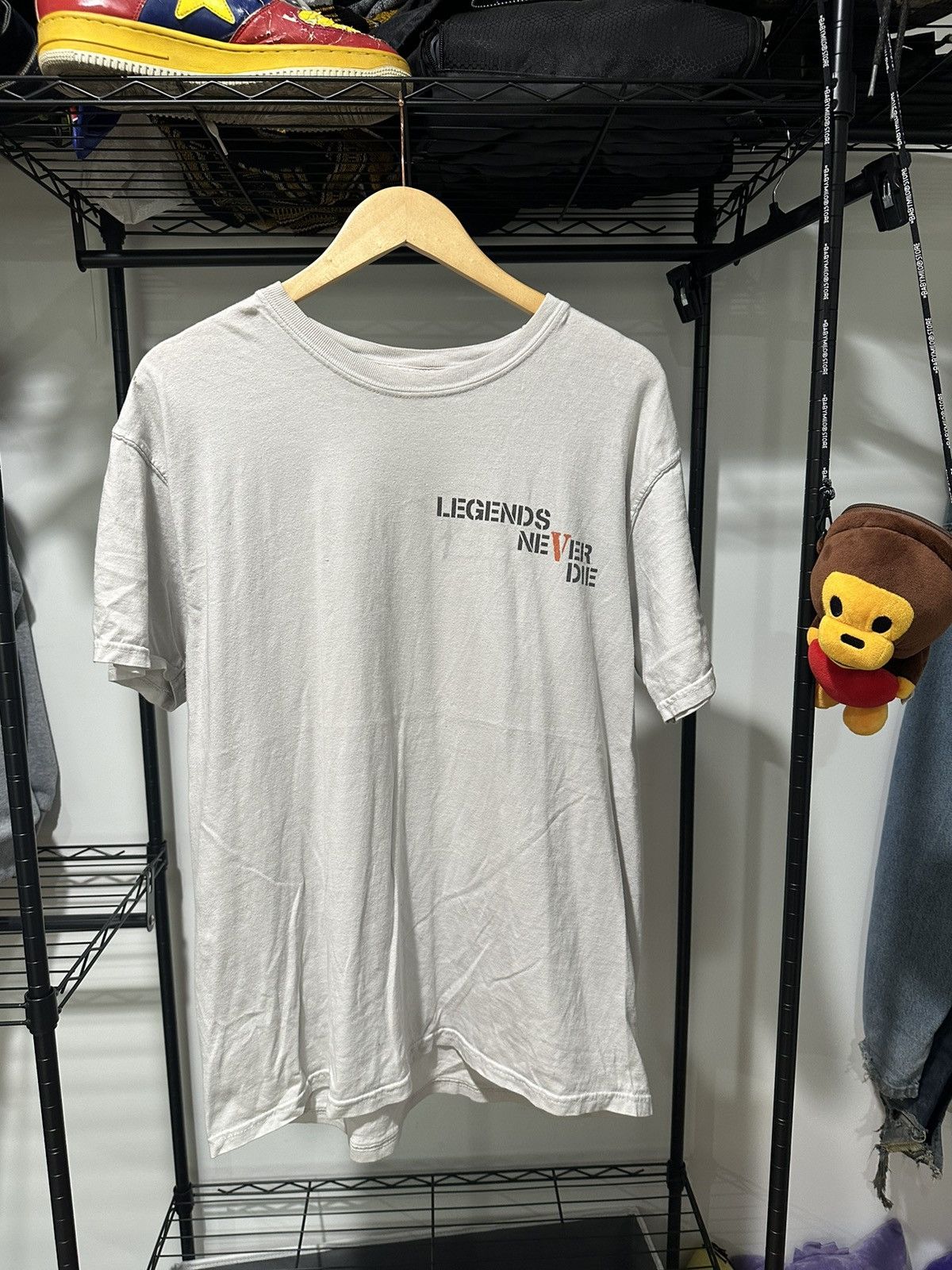 Vlone vlone legends never die tee Size US L / EU 52-54 / 3 - 3 Thumbnail