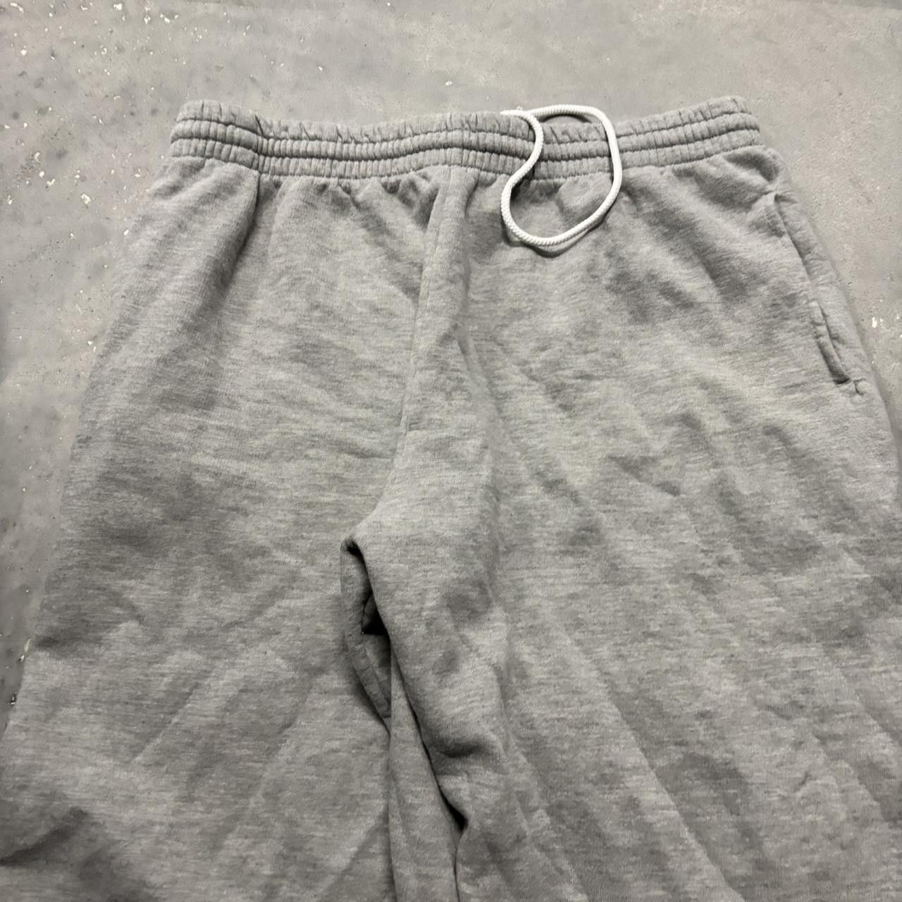 Japanese Brand × Vintage Crazy Vintage Y2K/2000s Light Grey Skater Essential Sweatpants! Size US 34 / EU 50 - 4 Thumbnail