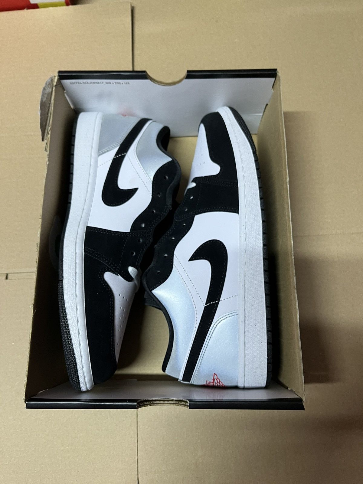 Nike Jordan 1 Low Size US 11 / EU 44 - 6 Thumbnail