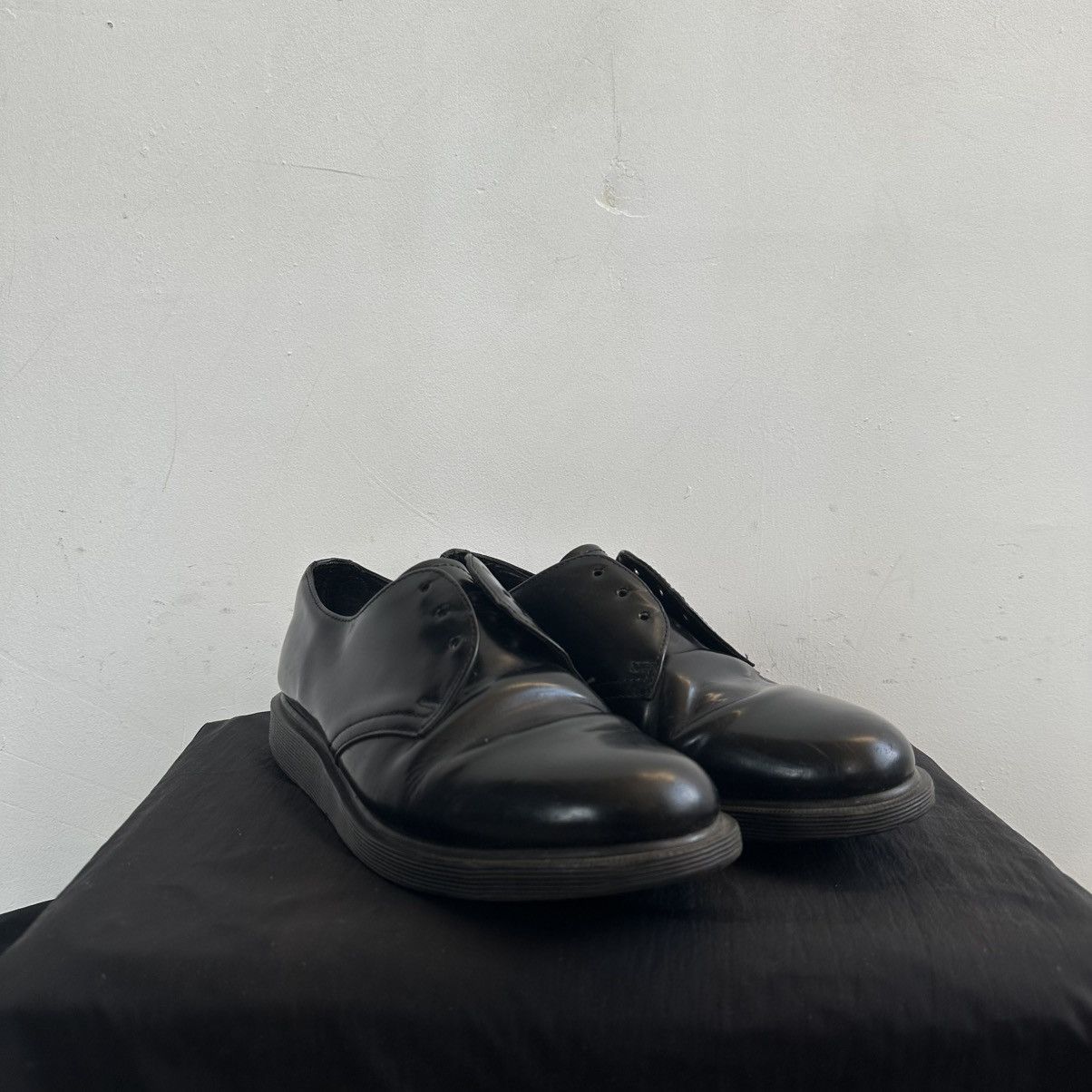Dr. Martens Doc Dr Martens 1461 Black Derbies Shoes Size US 9.5 / EU 42-43 - 2 Thumbnail
