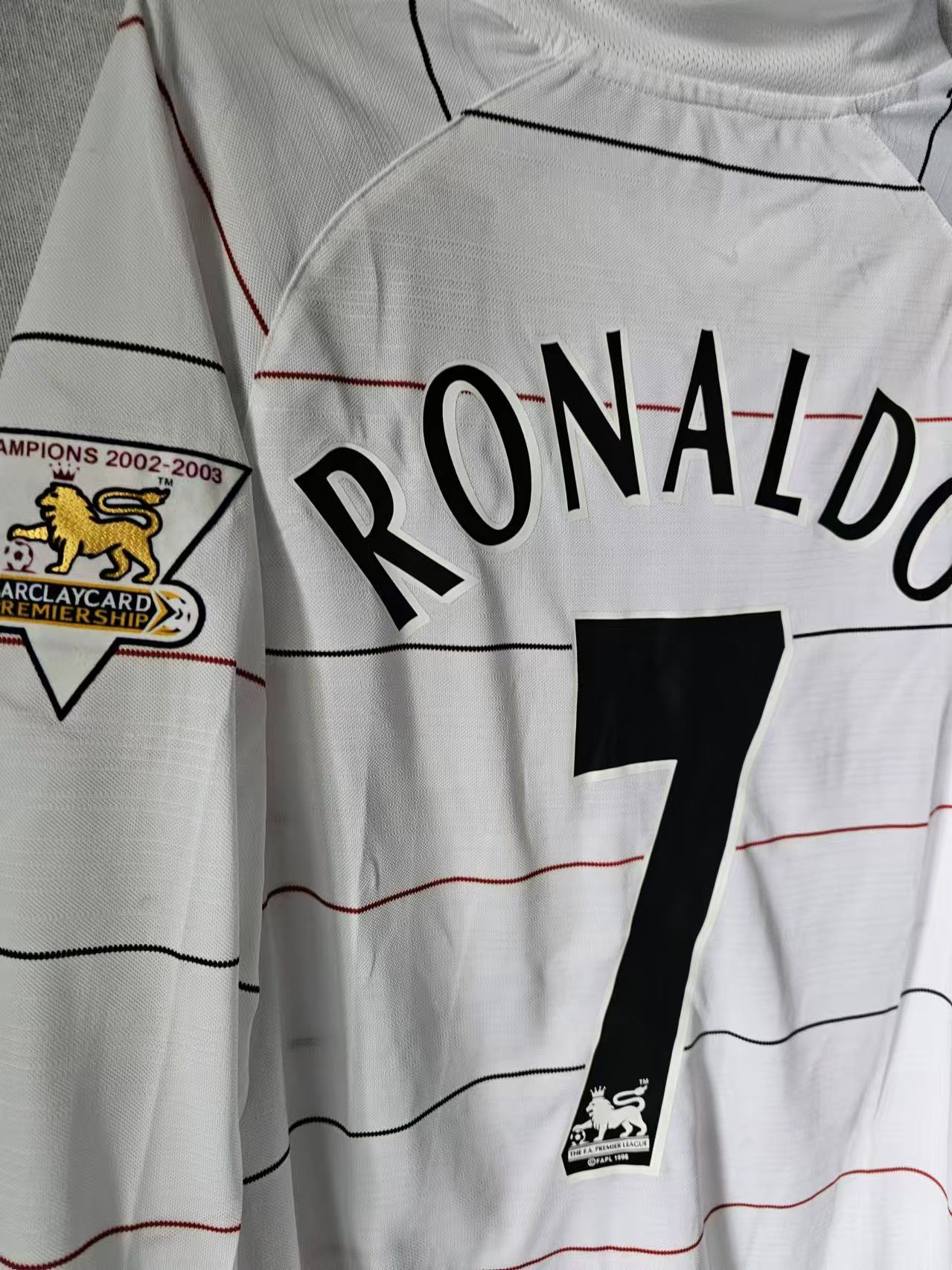 Other 2003 05 Real Madrid R7 Jersey C Ronaldo Jersey M Size US M / EU 48-50 / 2 - 4 Thumbnail
