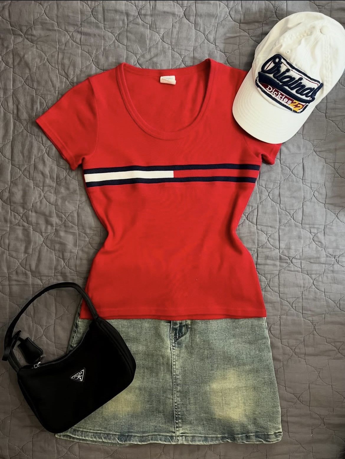 Tommy Hilfiger Short Sleeve T-Shirt Tommy Hilfiger Size M / US 6-8 / IT 42-44 - 1 Thumbnail
