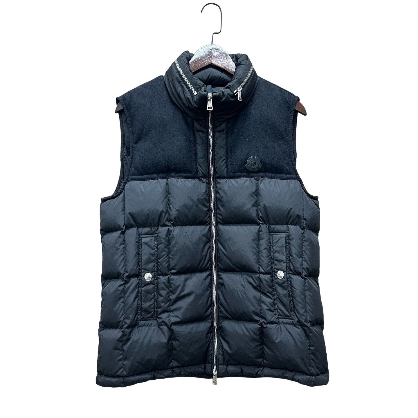 Moncler Moncler Cesar Puffer Gilet Size L Size US L / EU 52-54 / 3 - 1 Thumbnail