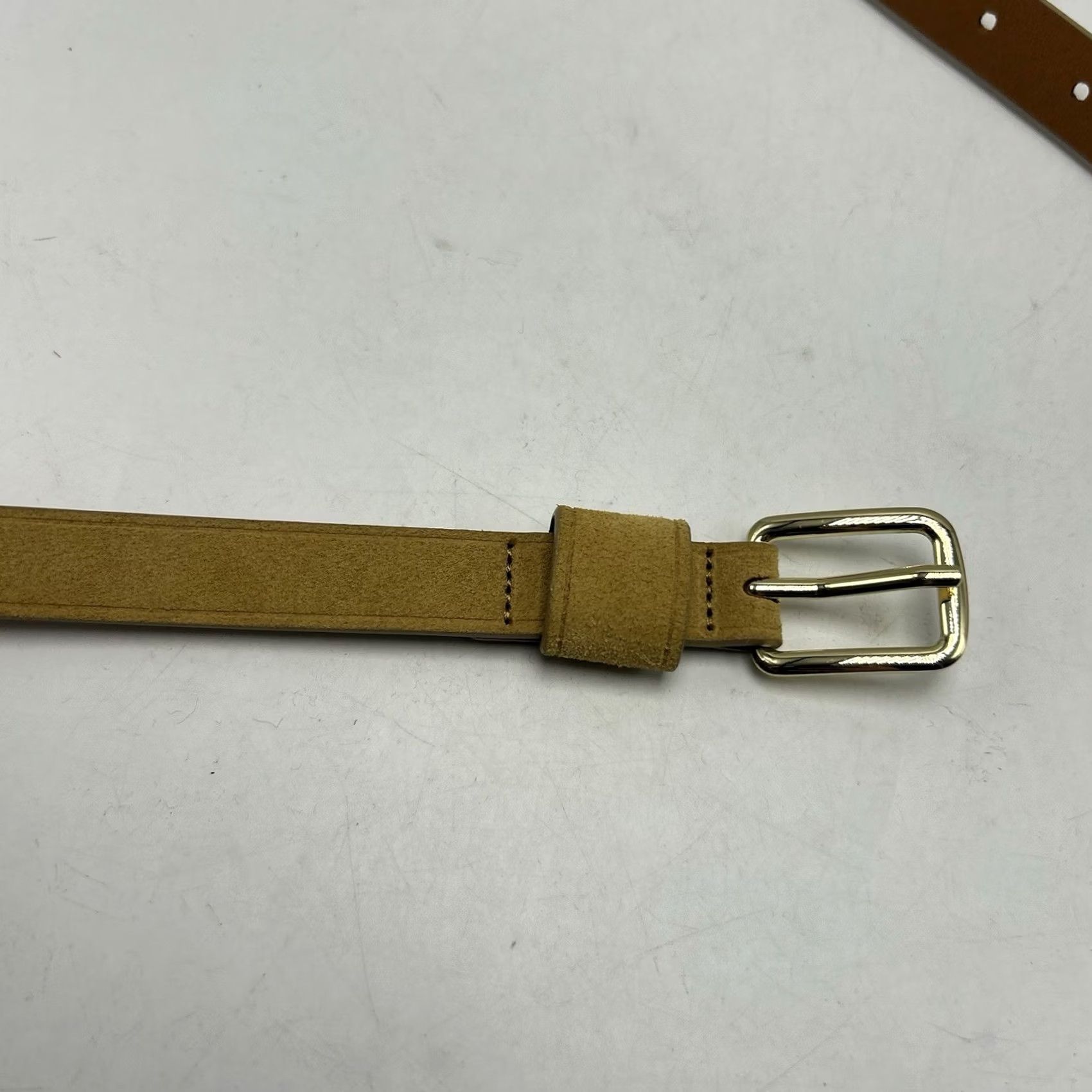 Banana Republic Banana Republic Belt Women M Beige Skinny Suede Leather Cow Buckle Regular 3/4" Width Size ONE SIZE - 4 Thumbnail