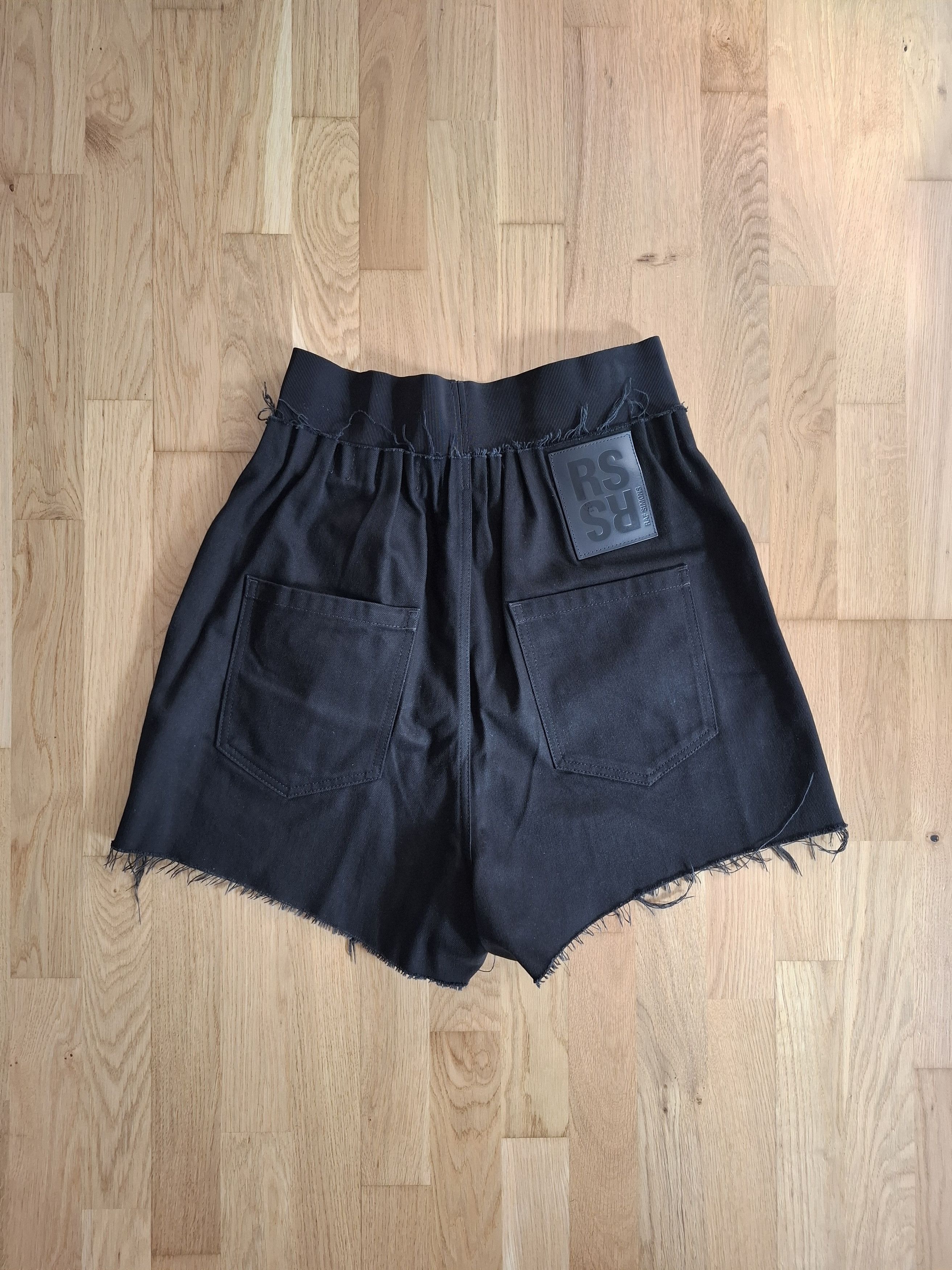 Raf Simons Elasticated denim wide-leg shorts Size US 30 / EU 46 - 2 Thumbnail