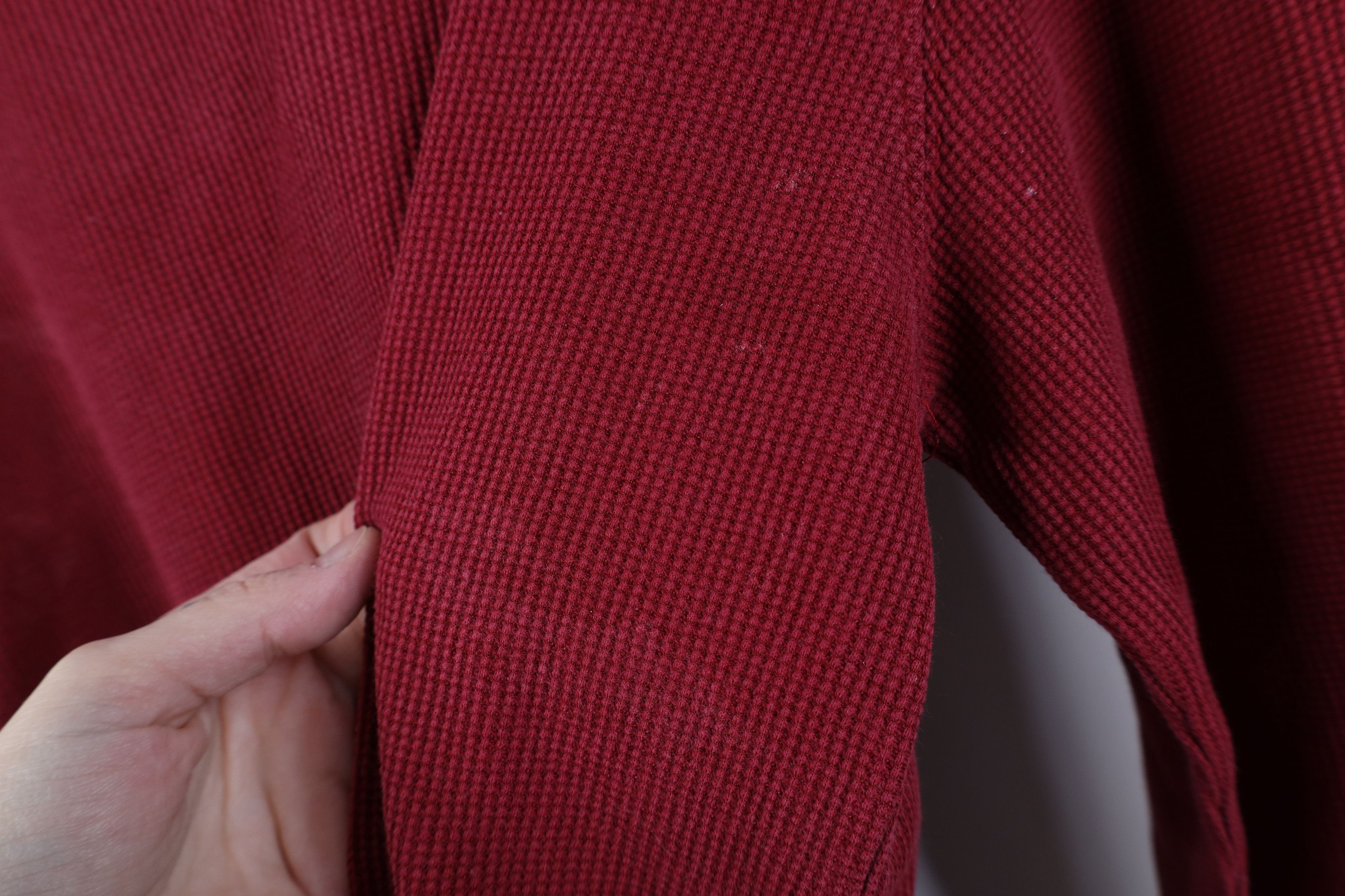 Vintage Vintage 90s Streetwear Waffle Knit Henley T-Shirt Red Size US M / EU 48-50 / 2 - 12 Thumbnail