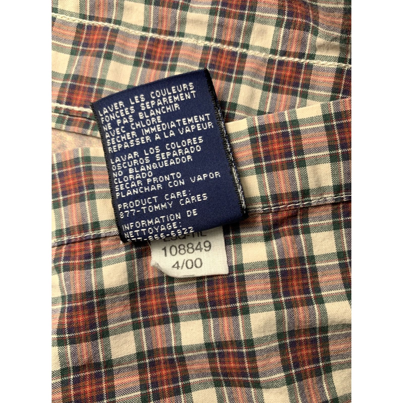 Tommy Hilfiger Tommy Hilfiger Men's Shirt Large Red White Green Plaid Long Sleeve Button-Up Size US L / EU 52-54 / 3 - 4 Thumbnail