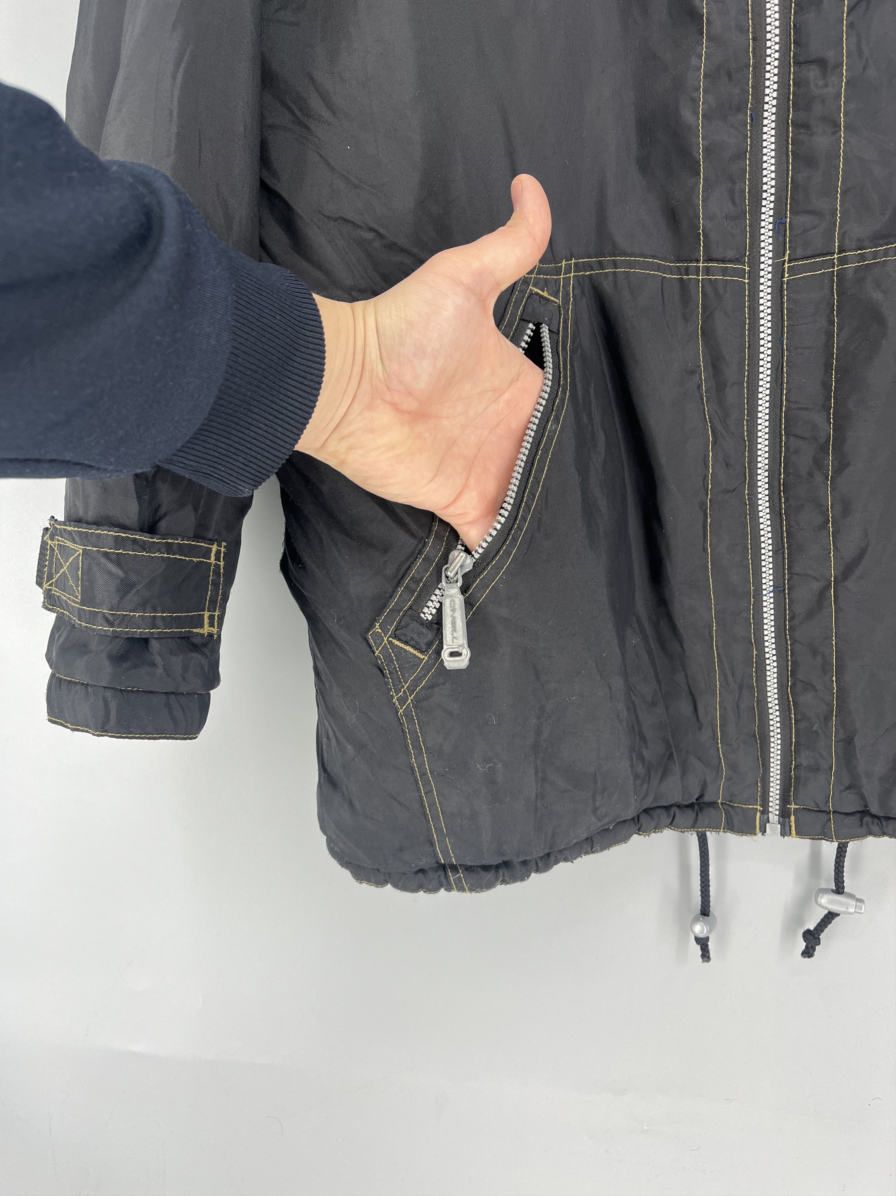 O'Neill Vintage 90s O'Neill Snowboard Jacket Black Insulated Size US S / EU 44-46 / 1 - 6 Thumbnail