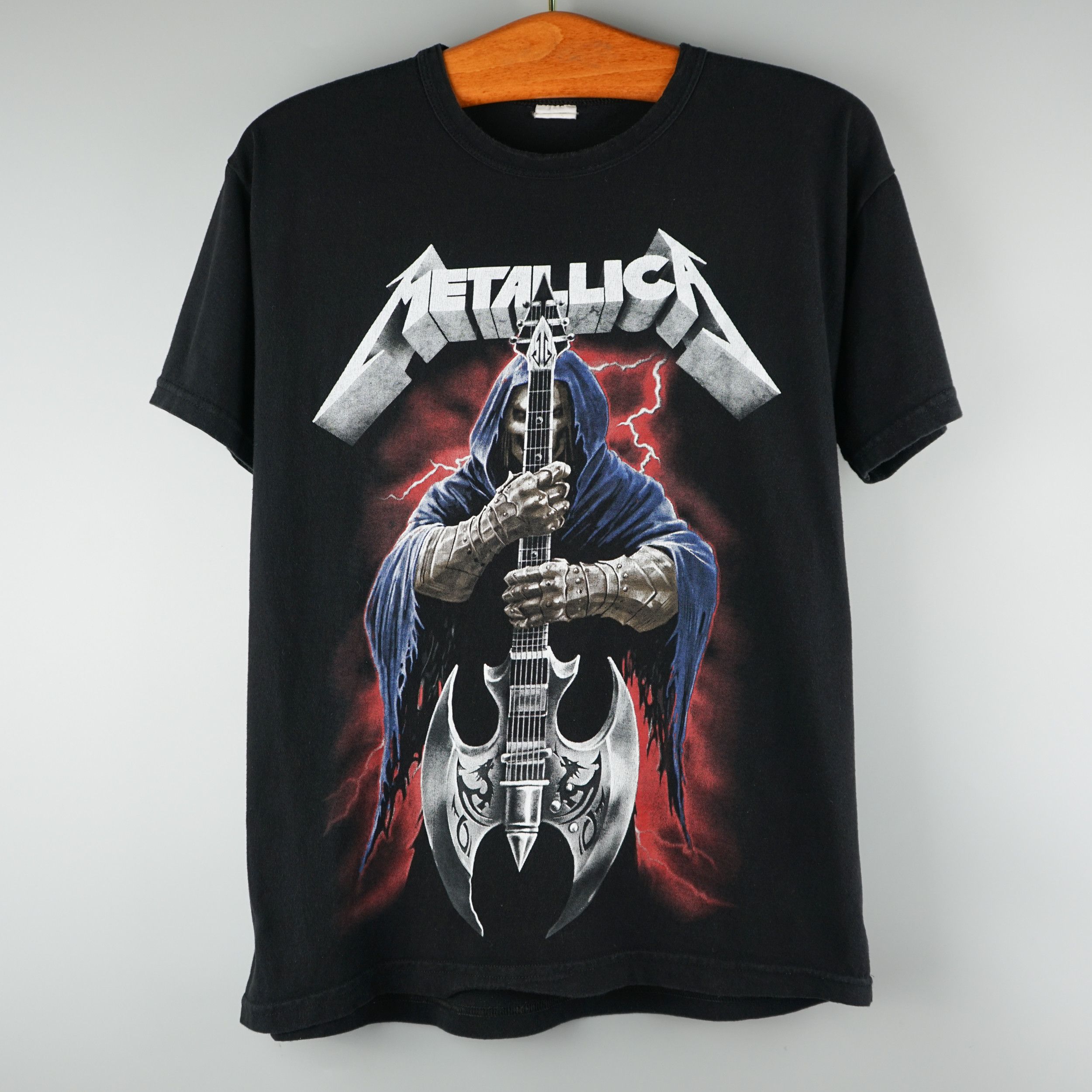 Band Tees × Vintage Vintage 1990s Metallica Guitar T-Shirt Size US M / EU 48-50 / 2 - 1 Thumbnail
