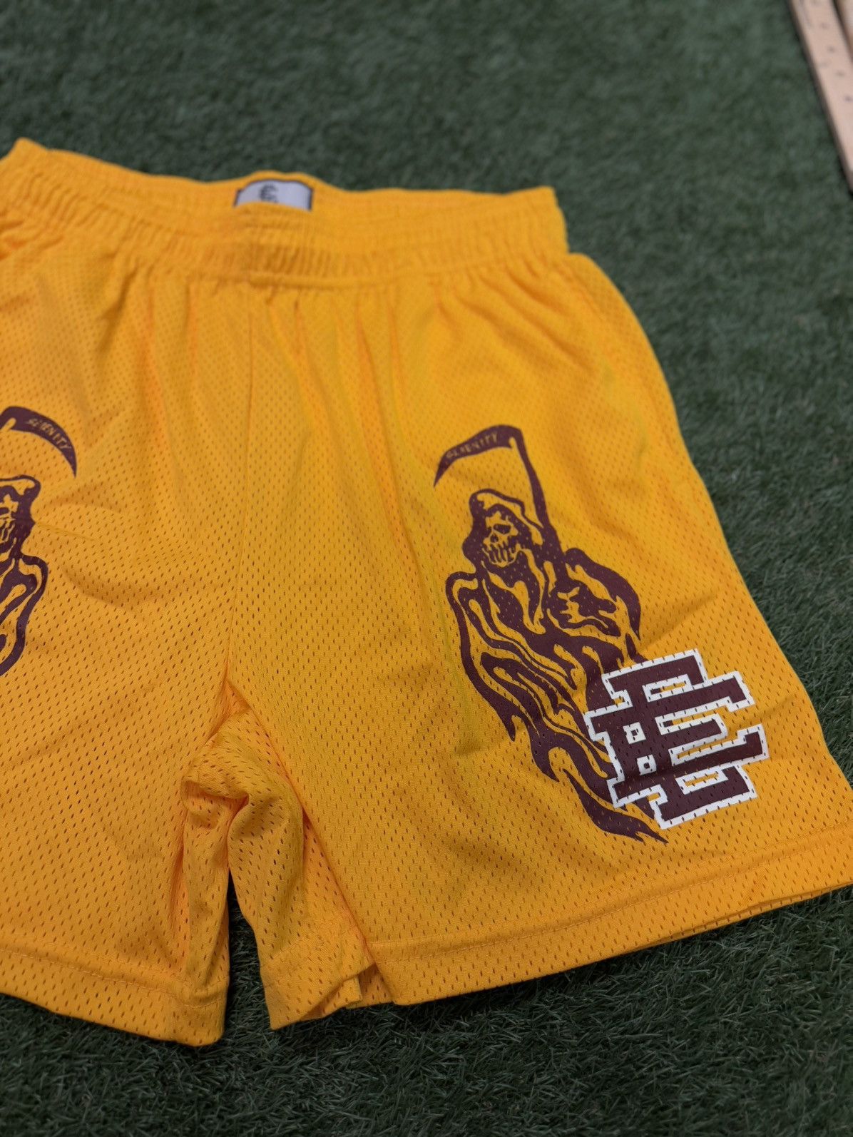 Eric Emanuel × Warren Lotas Eric Emanuel x Warren Lotas Mesh Shorts Size Xl (NEW) Size US 33 - 4 Thumbnail