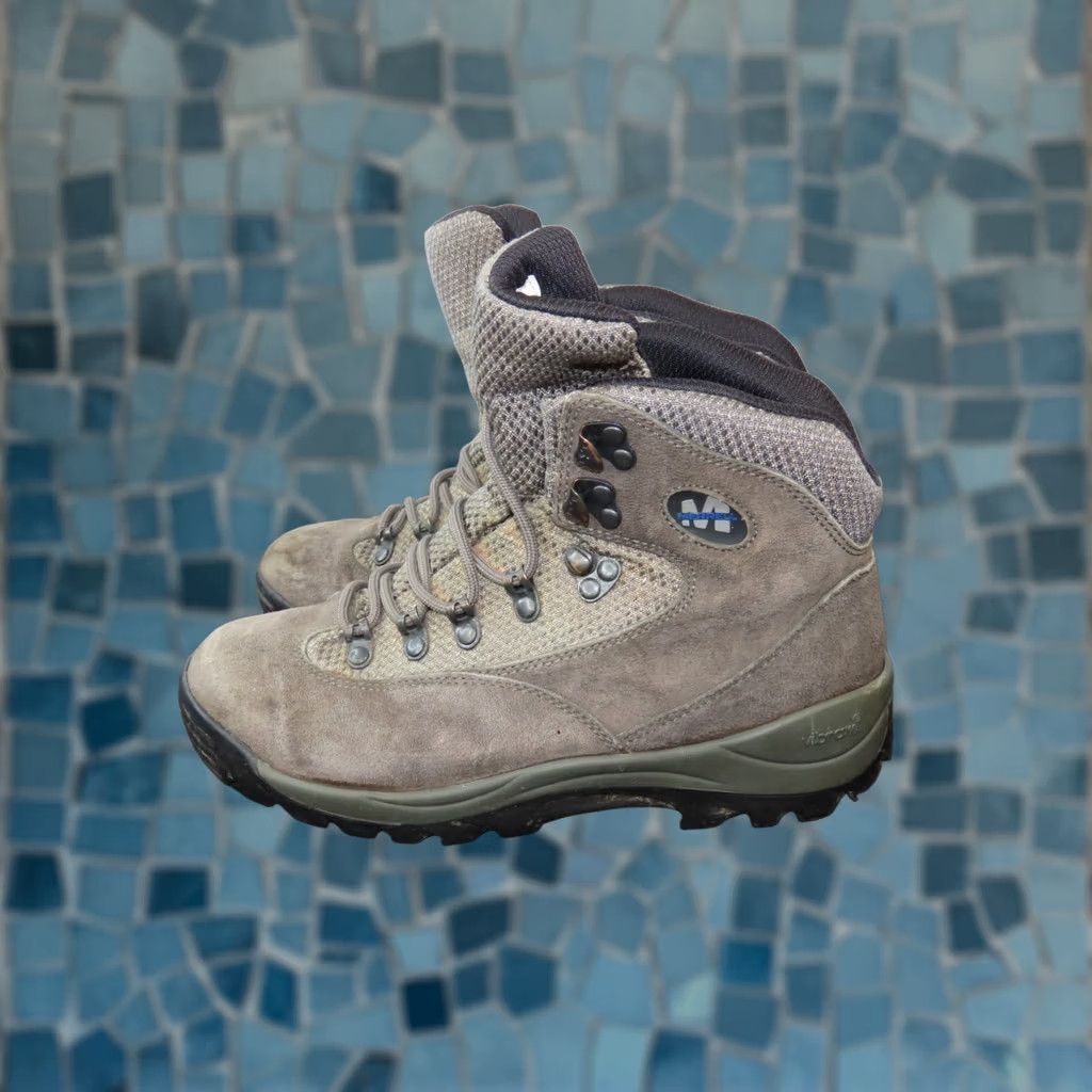 Merrell Merrell Eagle II Pewter Nubuck Leather Hiking Boot Women Adult 7 US 4.5 UK Pewter Nubuck Leather Hiking Outdoors VIBRAM Ankle Lace Up Round Toe Size US 5 / IT 35 - 1 Thumbnail
