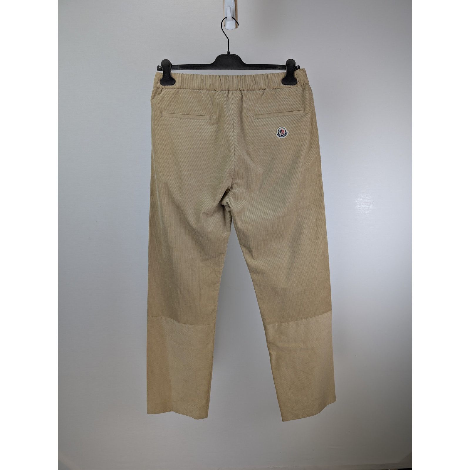 Moncler o1rshd1 Trousers Sweatpants in Beige Size US 32 / EU 48 - 1 Thumbnail