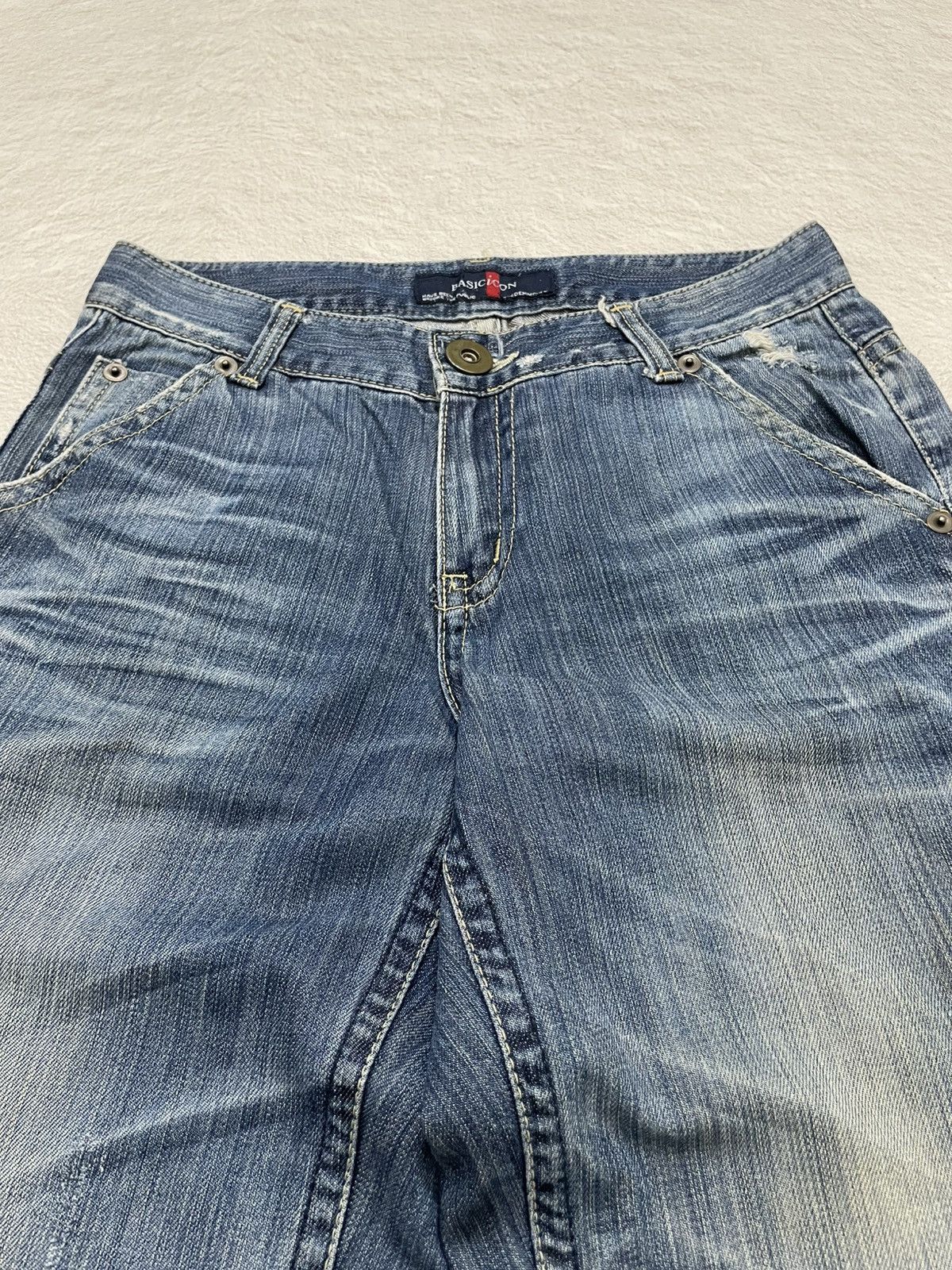 Japanese Brand 2000s Blue Jeans Distressed Fading Denim Y2K Size US 31 - 4 Thumbnail