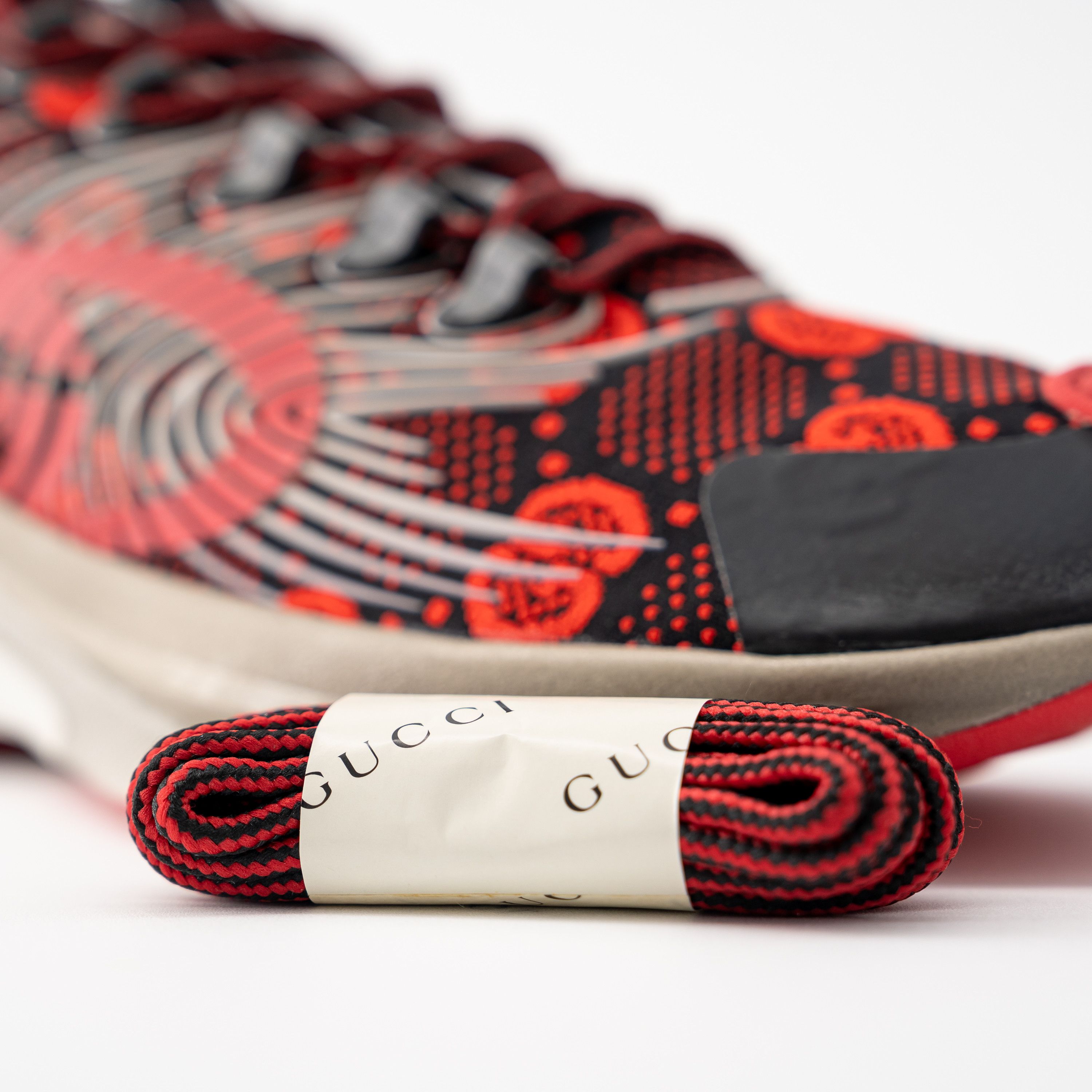 Gucci 12G - Gucci Run Sneaker Black Red GG Size US 12.5 / EU 45-46 - 8 Thumbnail