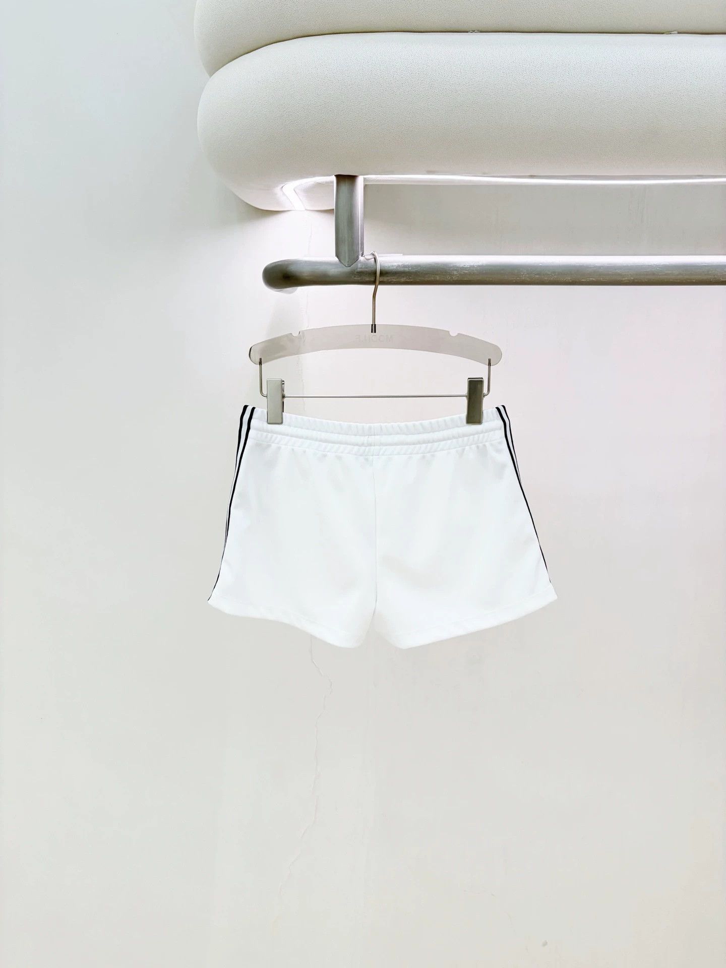 Celine Celine 98 New White & Blue Stripe S Short Stains Size 26" / US 2 / IT 38 - 2 Thumbnail