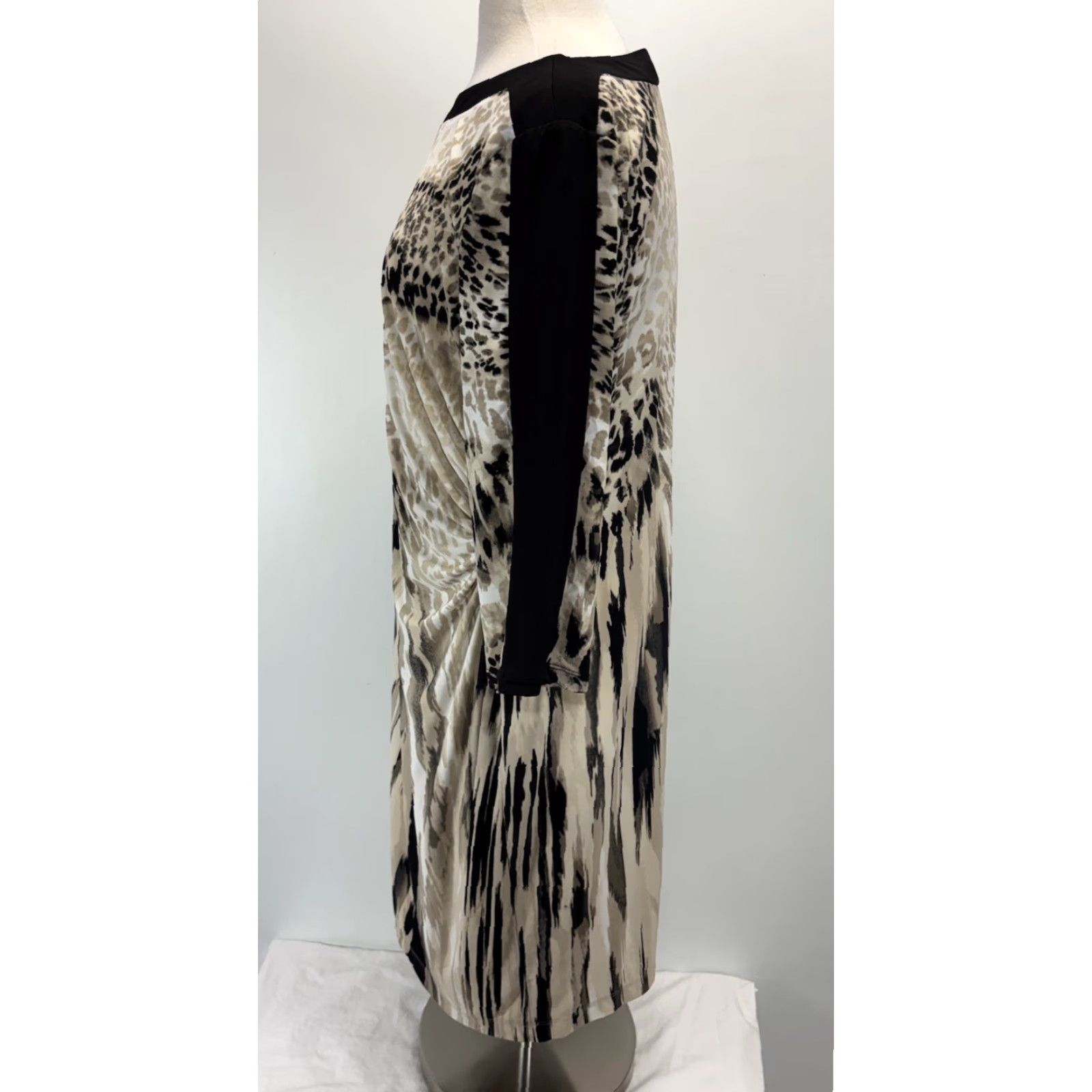 Vintage Chicos Side Ruche Shift Dress XL Animal Print 3/4 Sleeve Career Shirt Womens Knee Length Boat Neck Pullover Party/Cocktail Business Size XL / US 12-14 / IT 48-50 - 2 Thumbnail