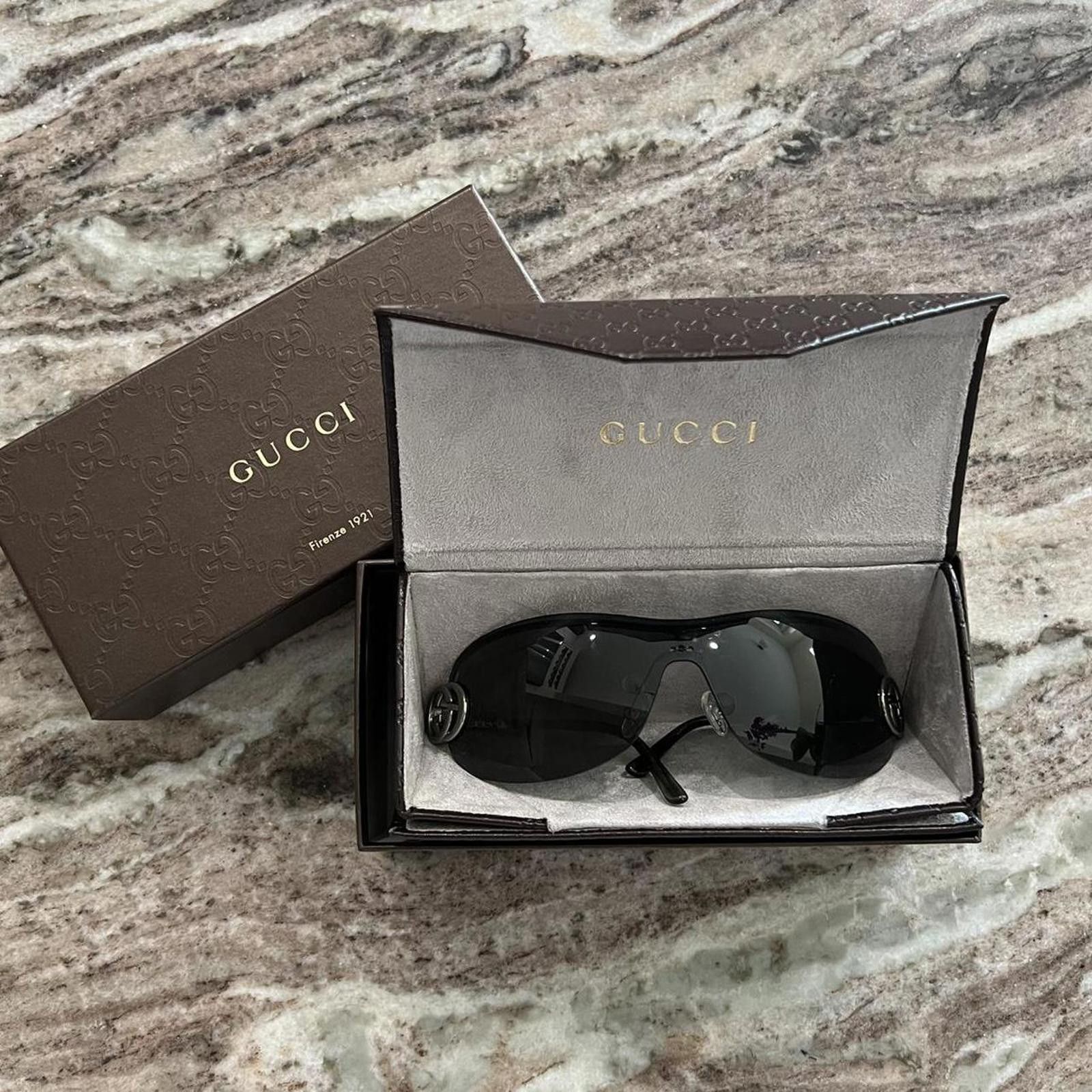 小物 02ss archive gucci by Tom Ford eyewear Rare Archive Gucci Tom Ford Rimless Logo Shield Sunglasses