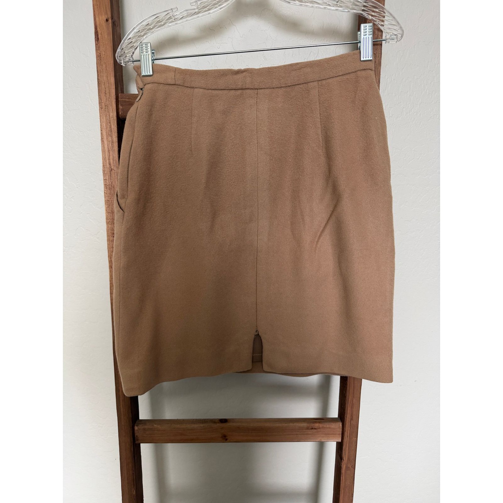 Unowned Vintage 100% Cashmere Tan Pencil Skirt with pockets-size 4 Size 27" / US 4 / IT 40 - 4 Thumbnail