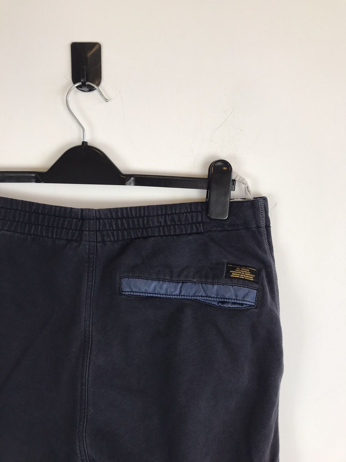 Maharishi Maharishi Distressed Faded Navy Pants Size US 32 / EU 48 - 1 Thumbnail