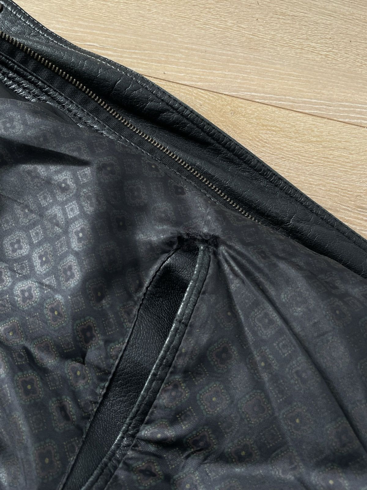 Vintage Vintage Y2k Black Real Leather Zip Bomber Jacket Avant Garde Size US XL / EU 56 / 4 - 11 Thumbnail