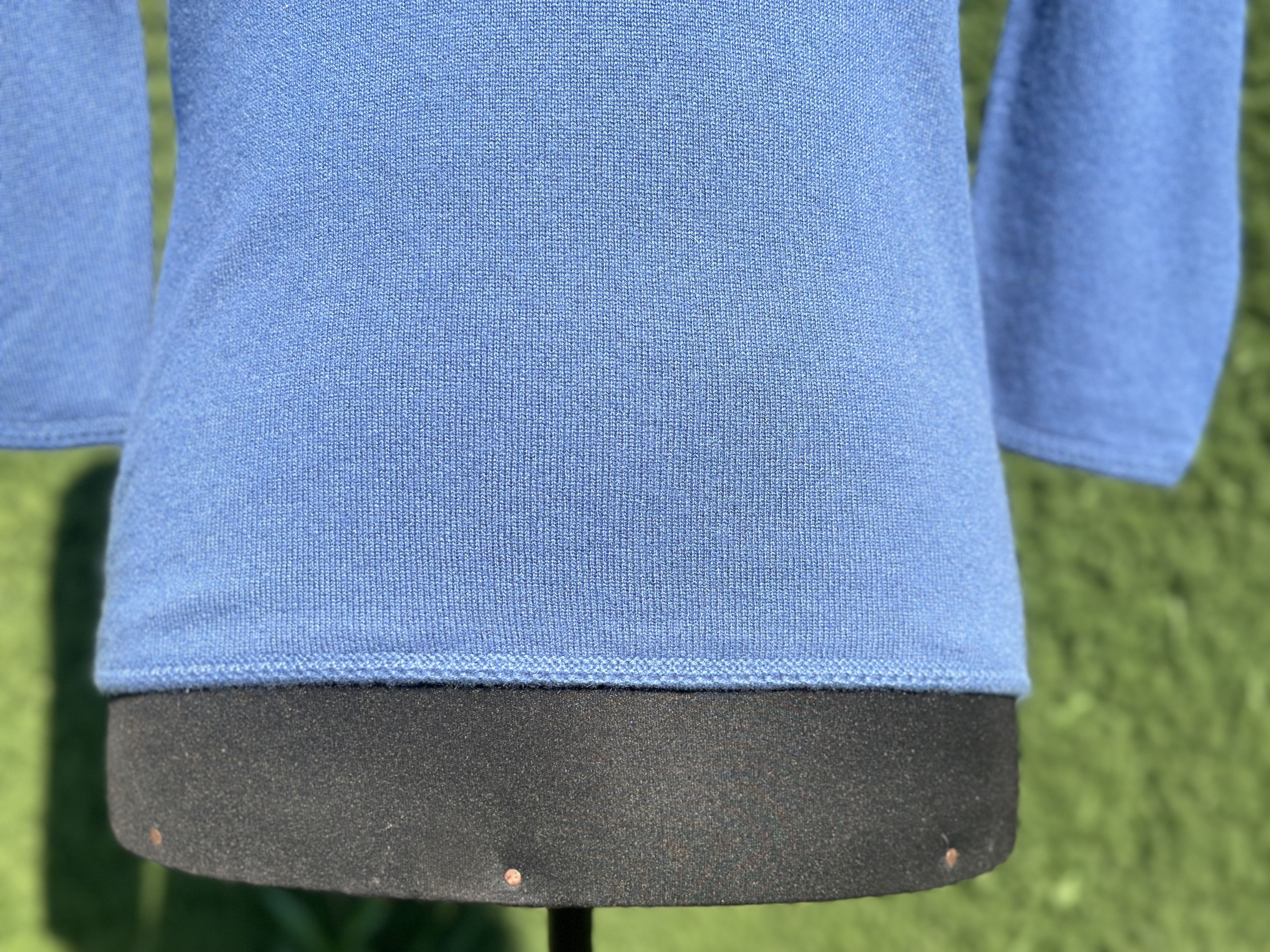 Loro Piana Low V Neck Knit Loro Piana Cashmere Slim Pullover Size 44 Size M / US 6-8 / IT 42-44 - 5 Thumbnail