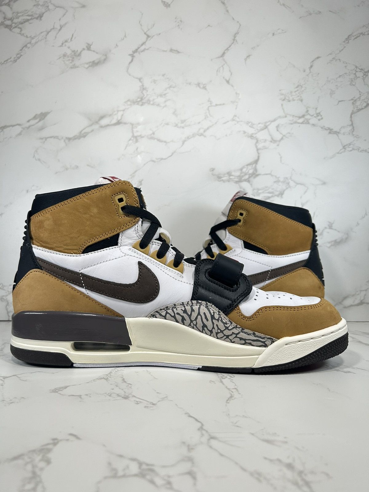 Jordan Brand Jordan Legacy 312 'Rookie of the Year' Size US 12 / EU 45 - 3 Thumbnail