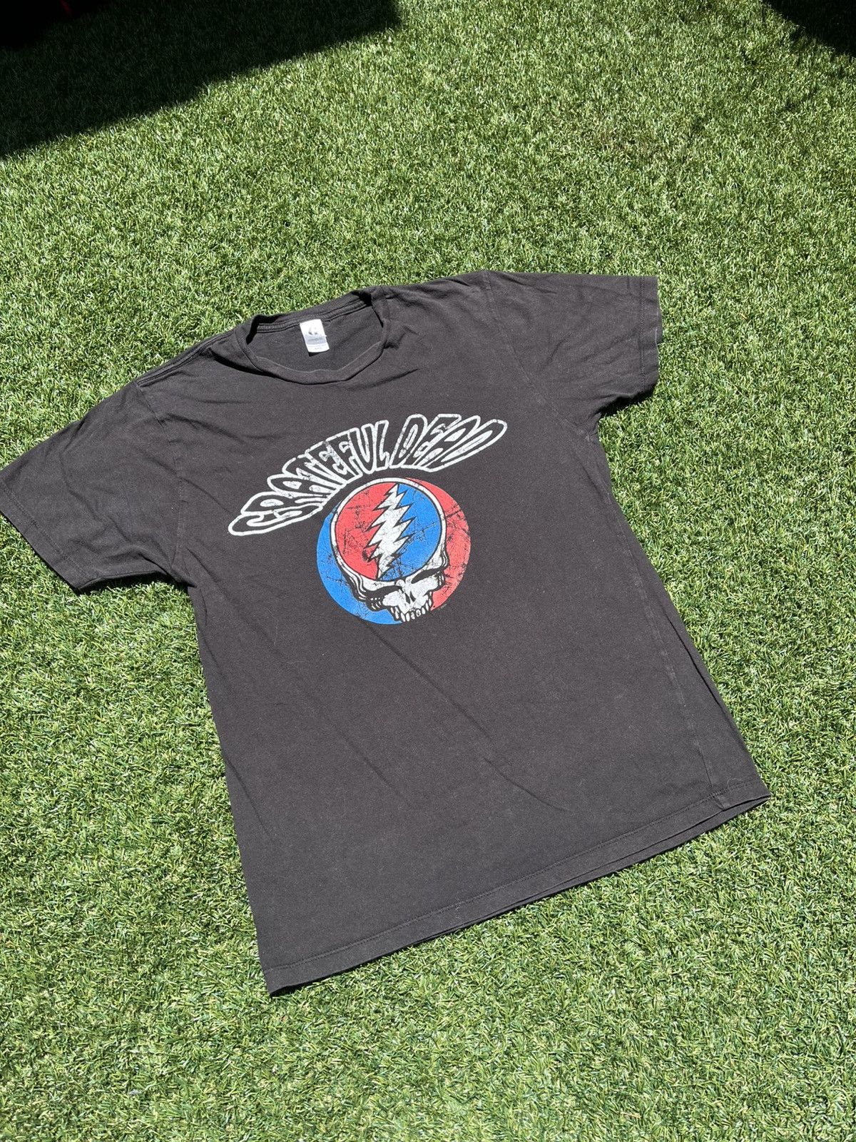 Vintage VTG ‘08 Grateful Dead Black Band Tee Size US S / EU 44-46 / 1 - 2 Thumbnail