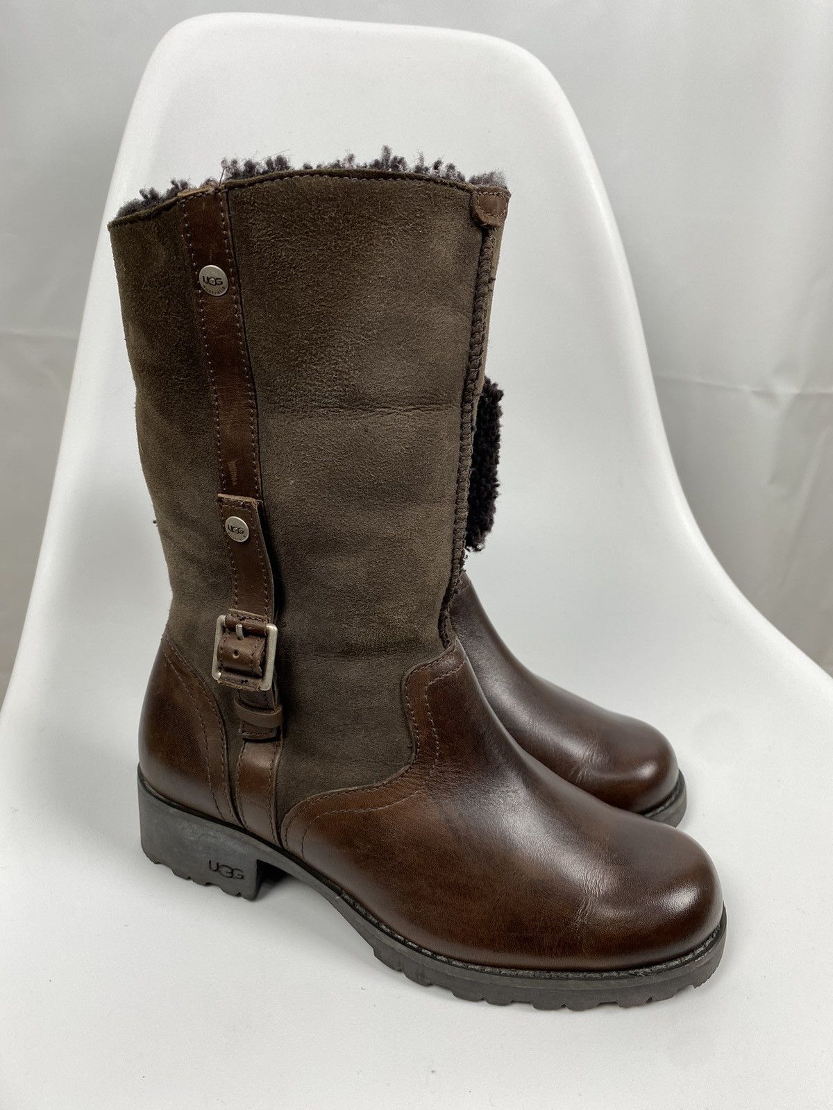 Ugg UGG Australia Genuine Leather Boots Fut Trim size 38 Size US 7 / IT 37 - 8 Thumbnail
